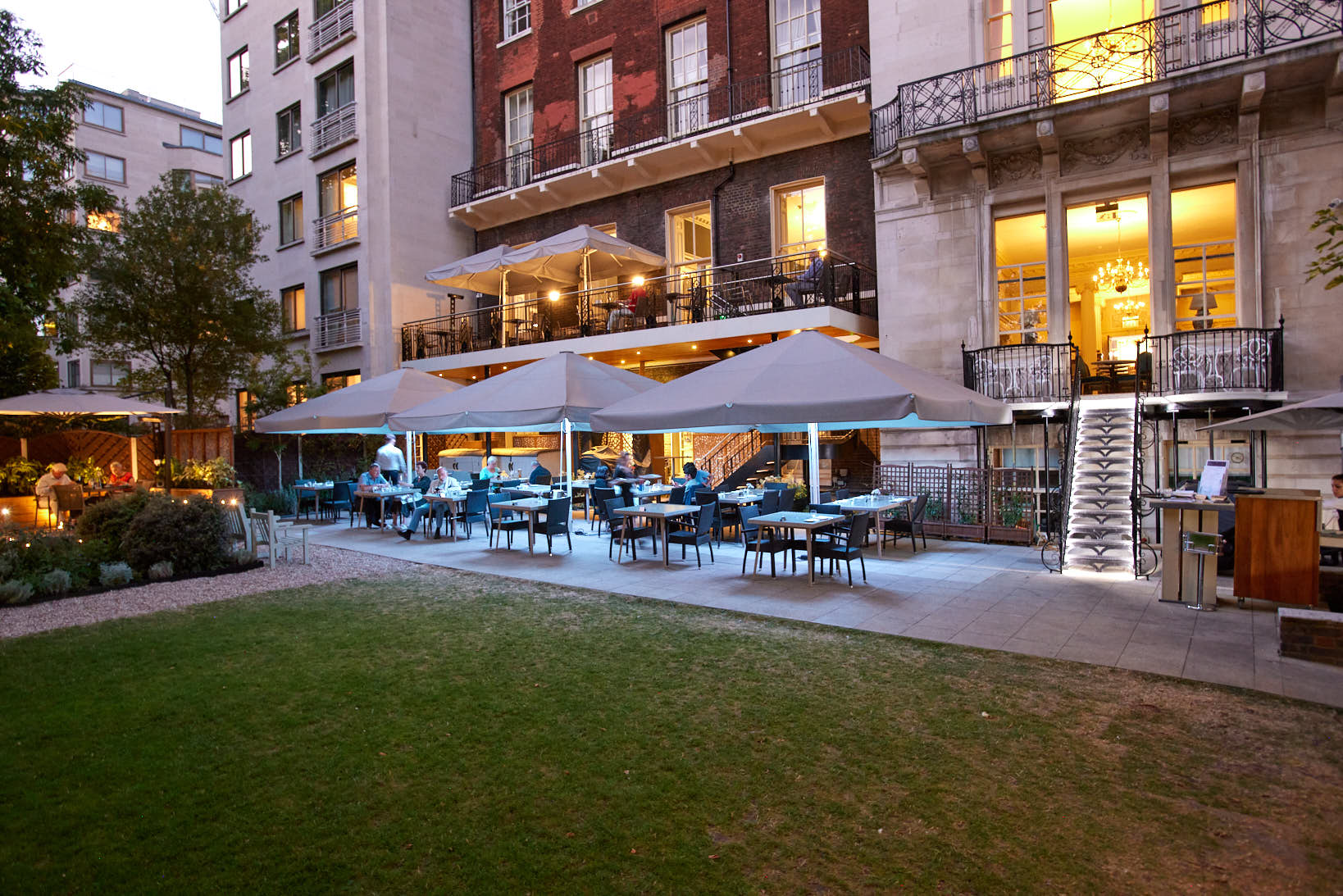 Garden - hf2qfohfpga.jpg