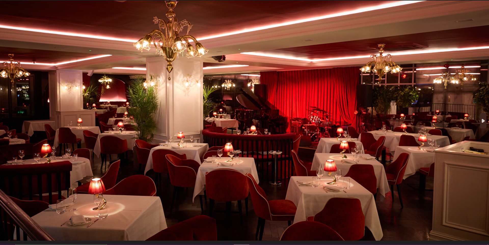 Elegant Main Dining Room at Bardo St James, perfect for upscale events and intimate gatherings.