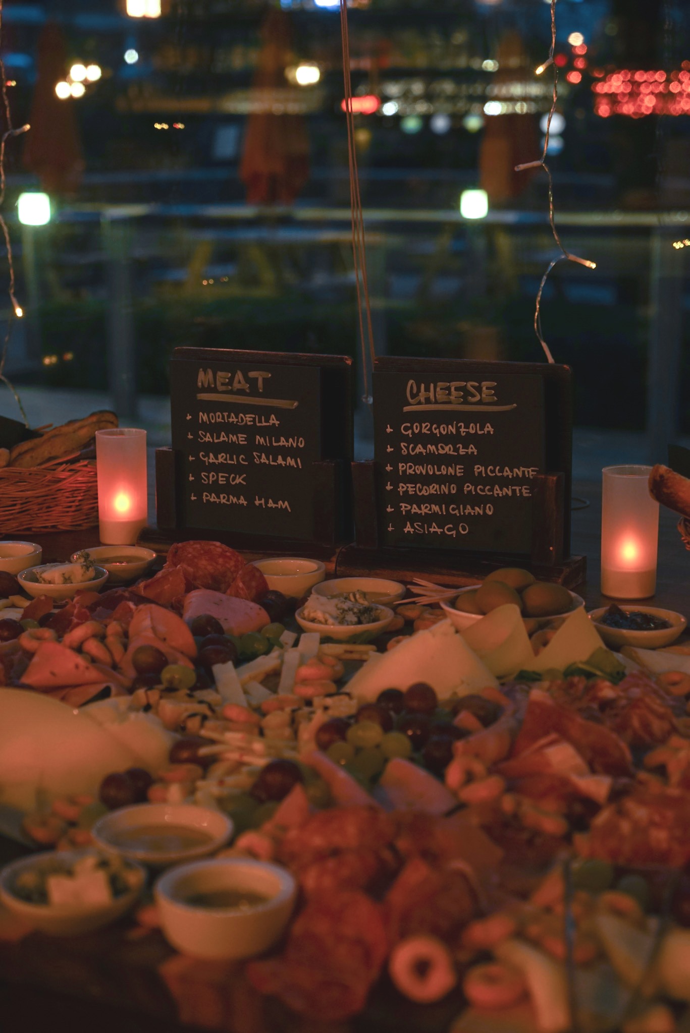 Whole Venue - gyn0hfegsm1.JPG