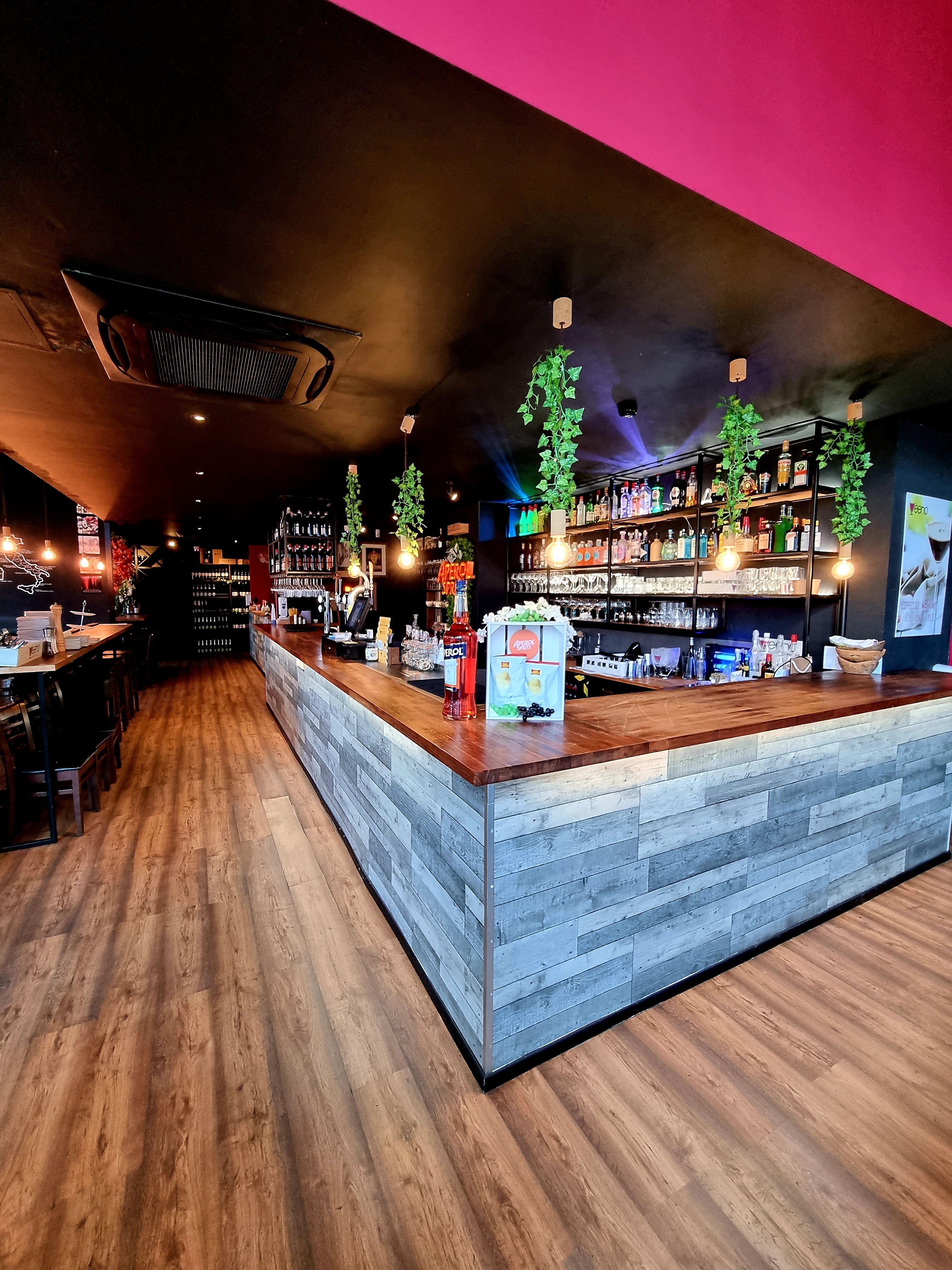 Whole Venue - wtgoypmezwn.jpg