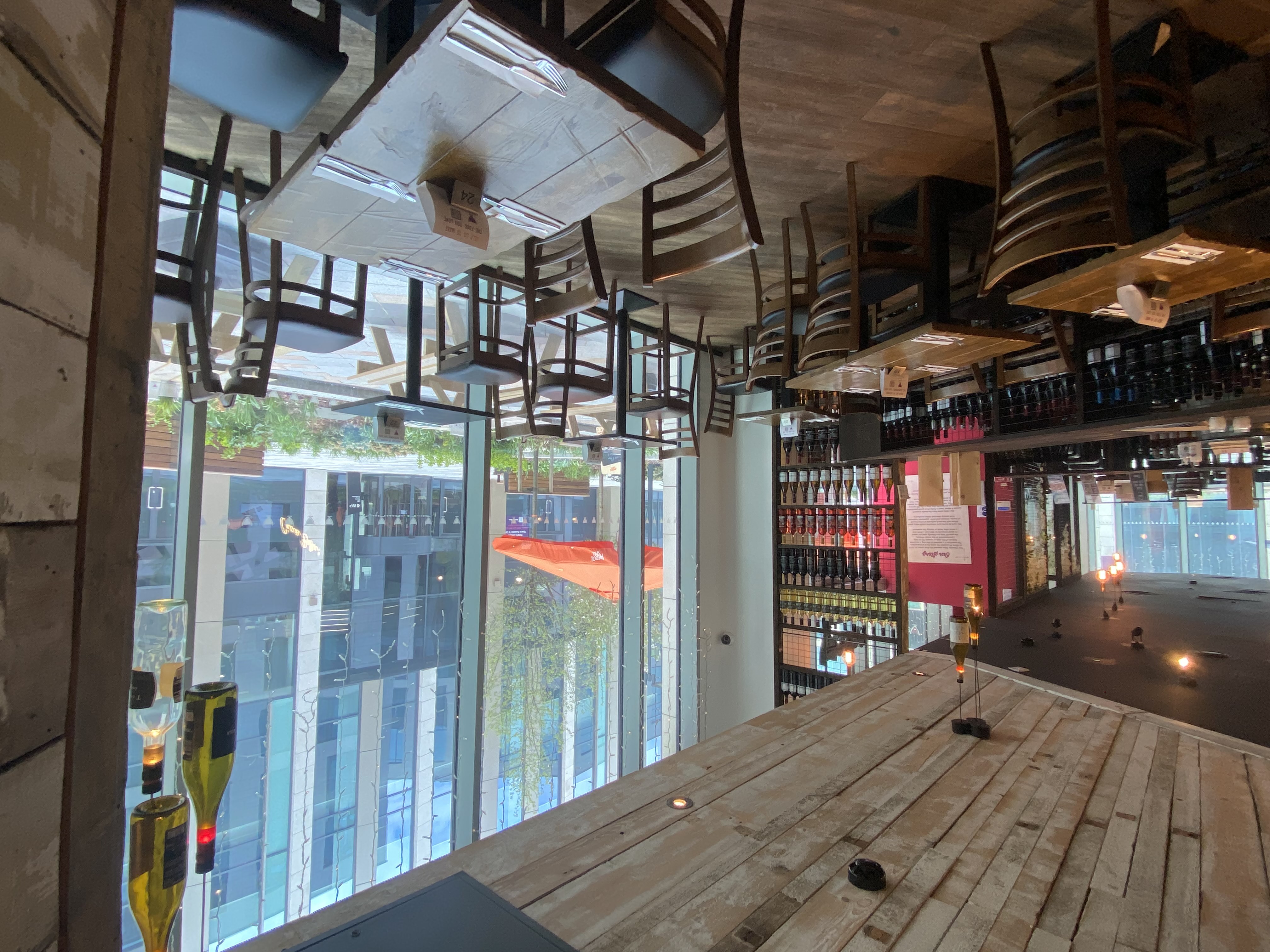 Whole Venue - rgtnkf0l3hc.jpg