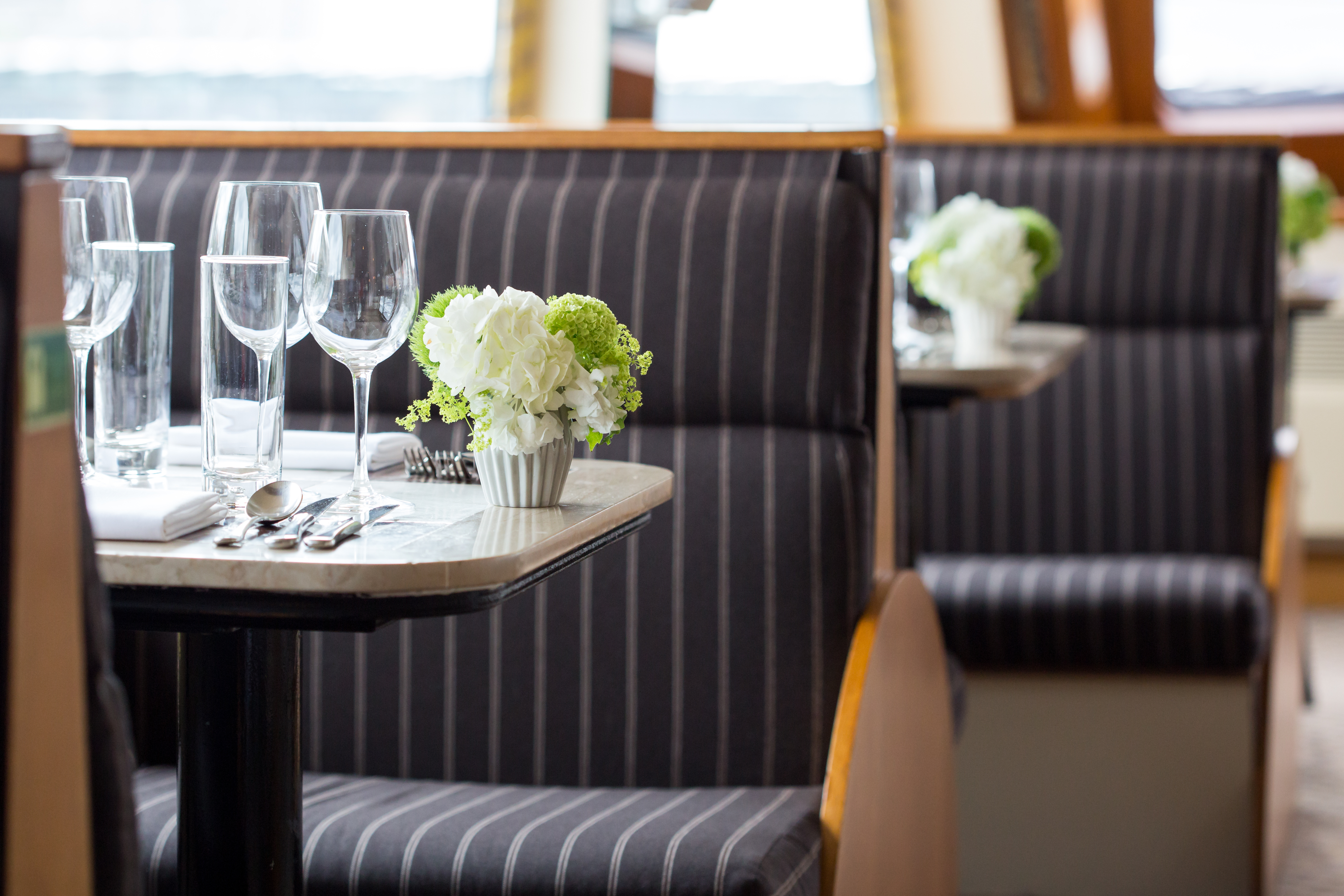 Elegant dining area in Silver Barracuda, perfect for upscale events and meetings.