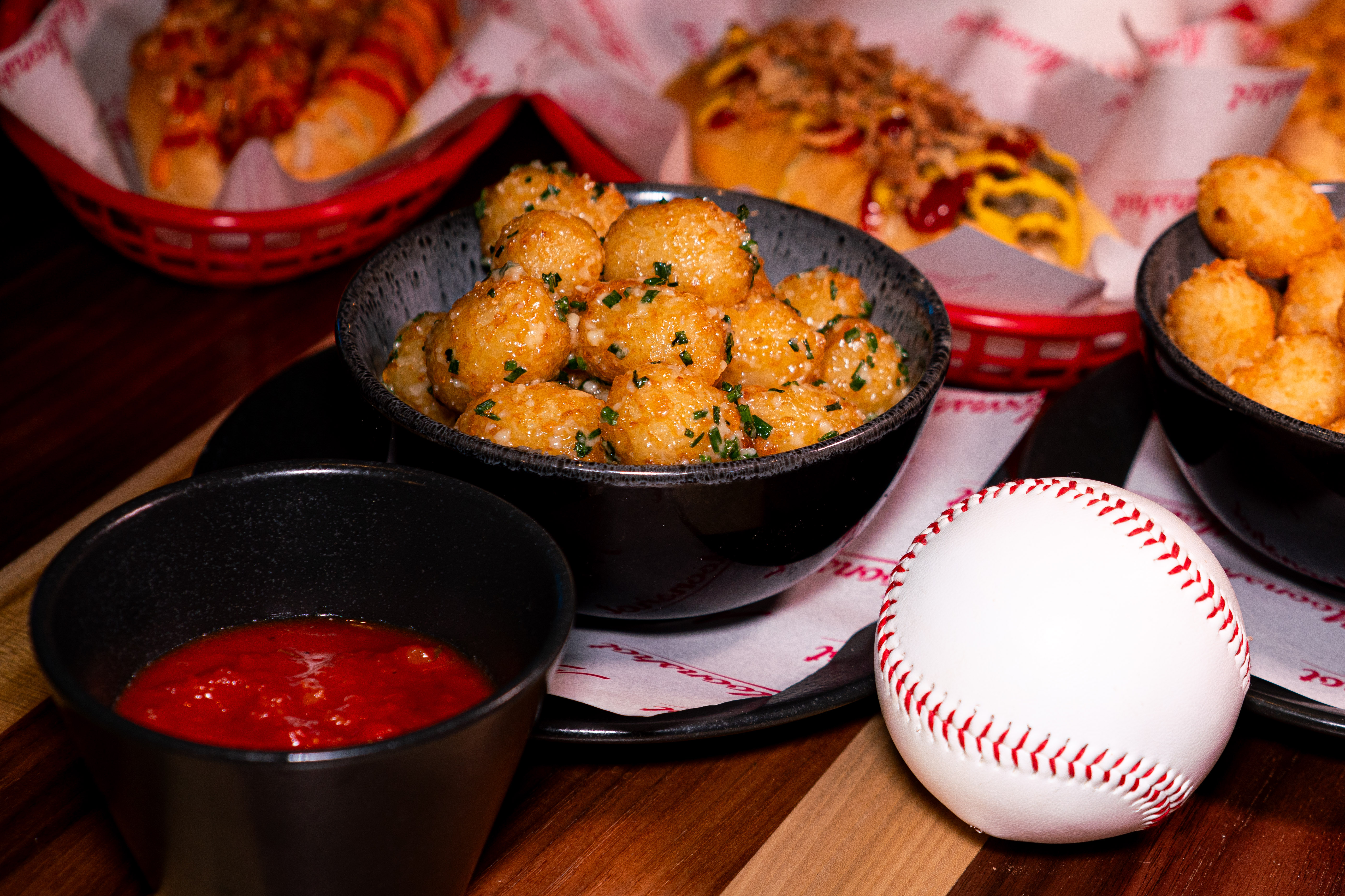 Full Venue - c2r52vrjinu.jpg