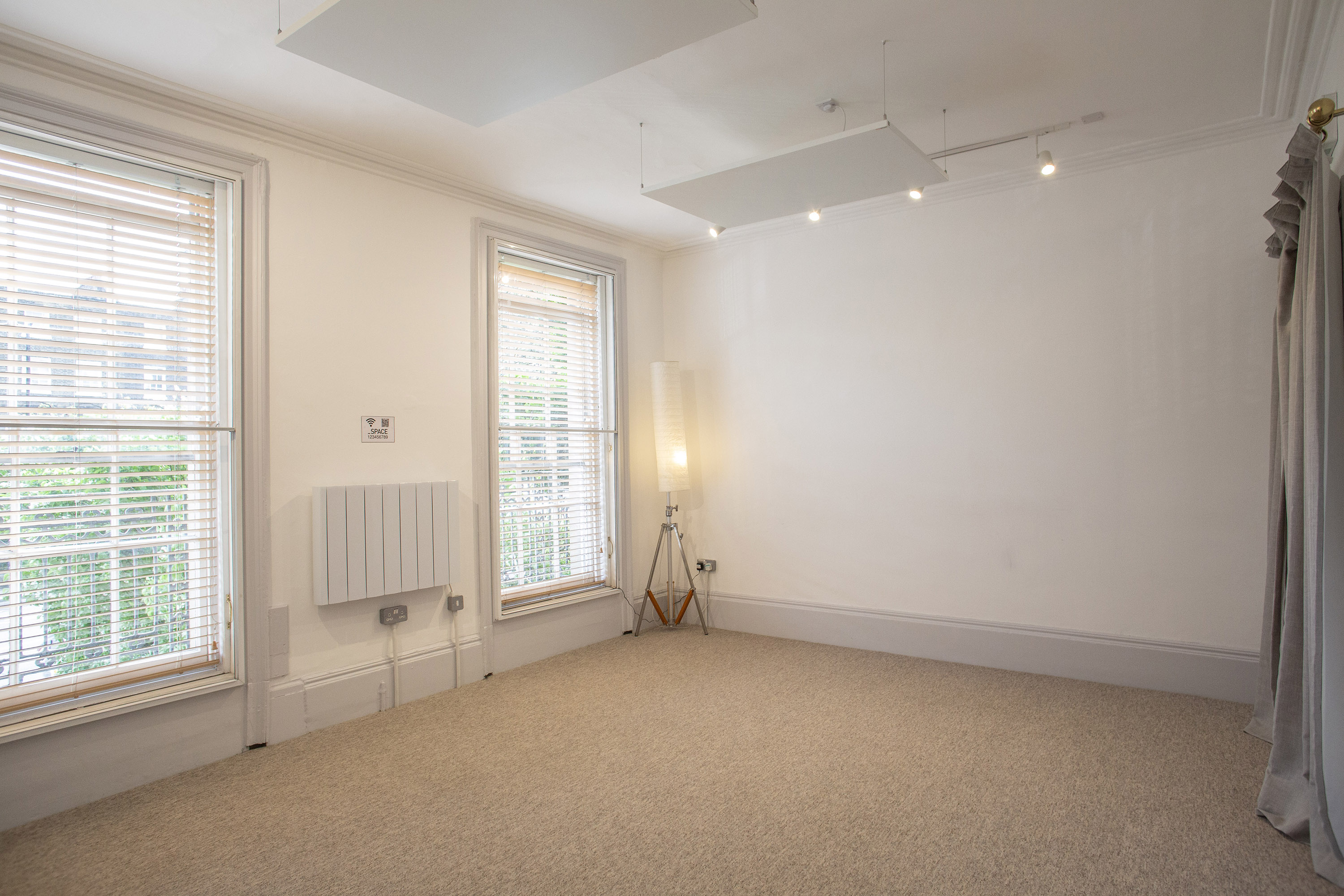 The Flat - rzpppaj3eis.jpg