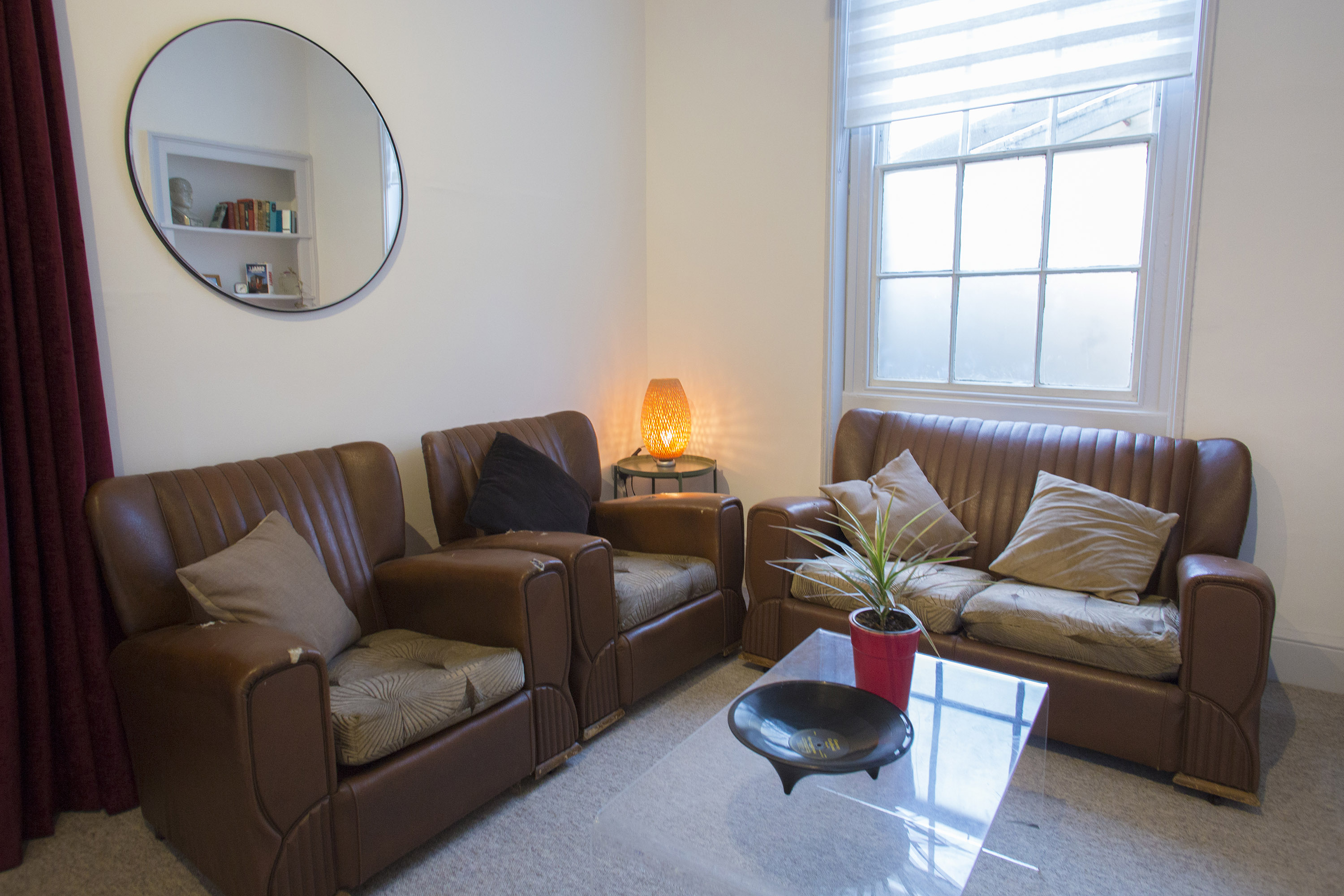 The Flat - wztg0t1rjp1.jpg