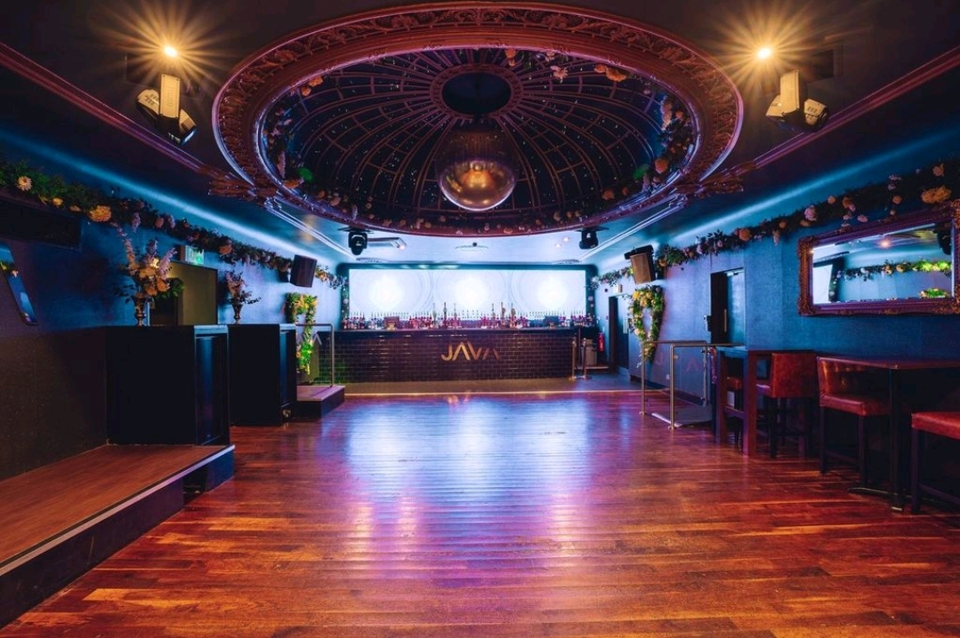 VIP Lounge - vyonlutfiah.jpg