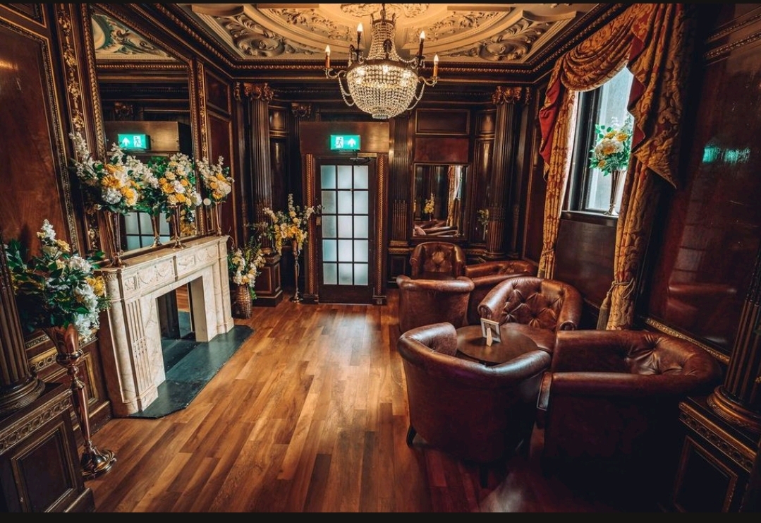 VIP Lounge - xu4myvldyvy.jpg