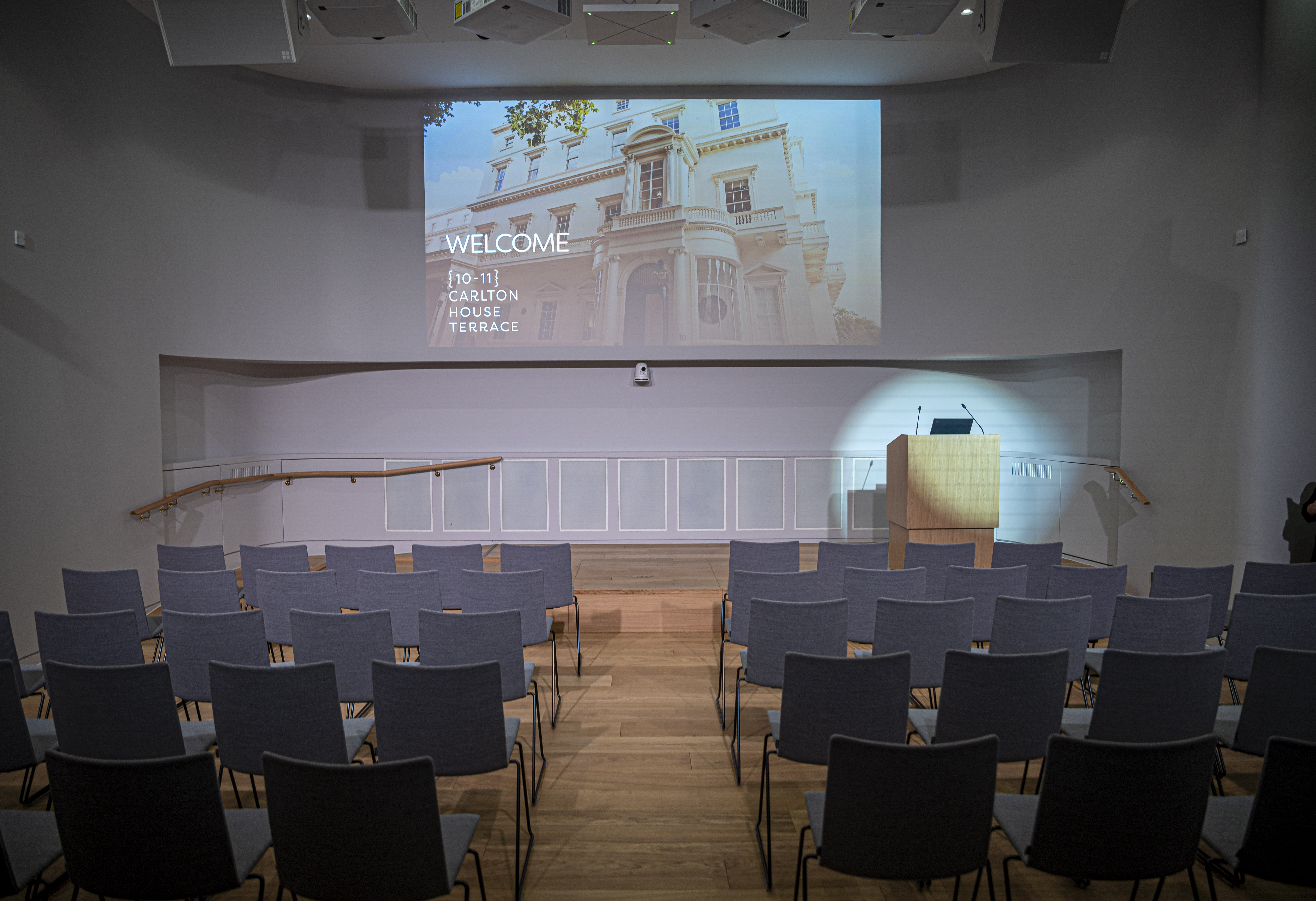 SHAPE Room - launqxjq1xe.jpg