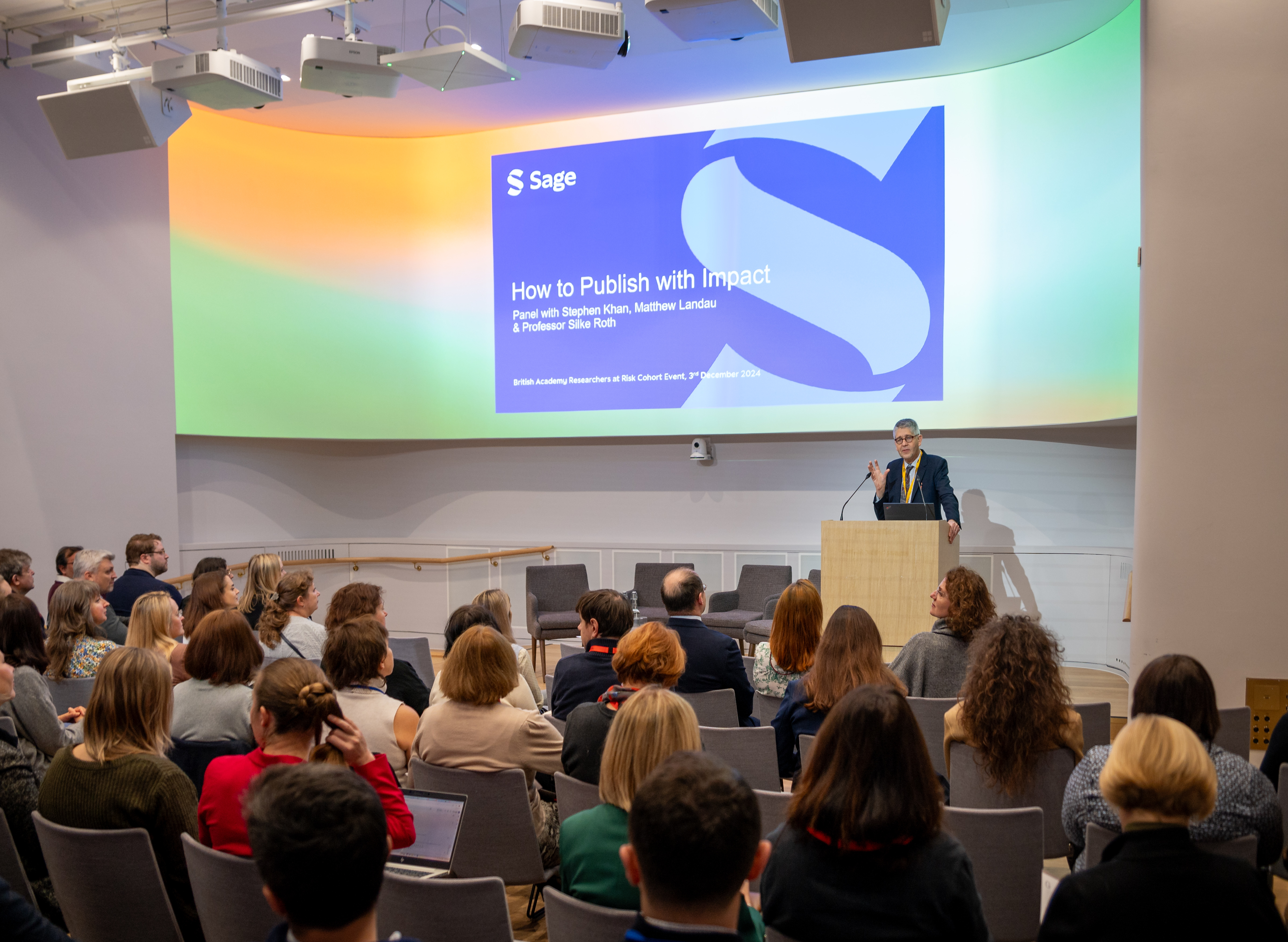 SHAPE Room - puytxxu25ht.jpg