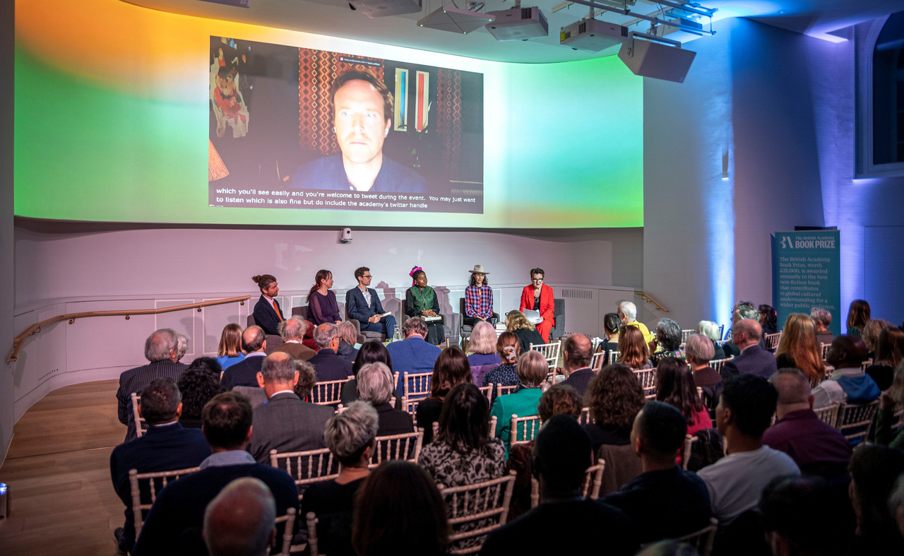 SHAPE Room - gfgldbfis2s.jpg