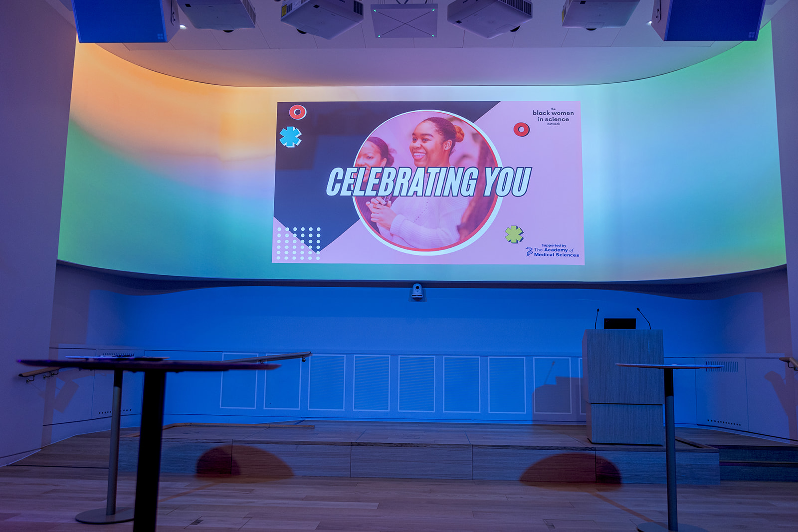 SHAPE Room - osltksah5ds.jpg