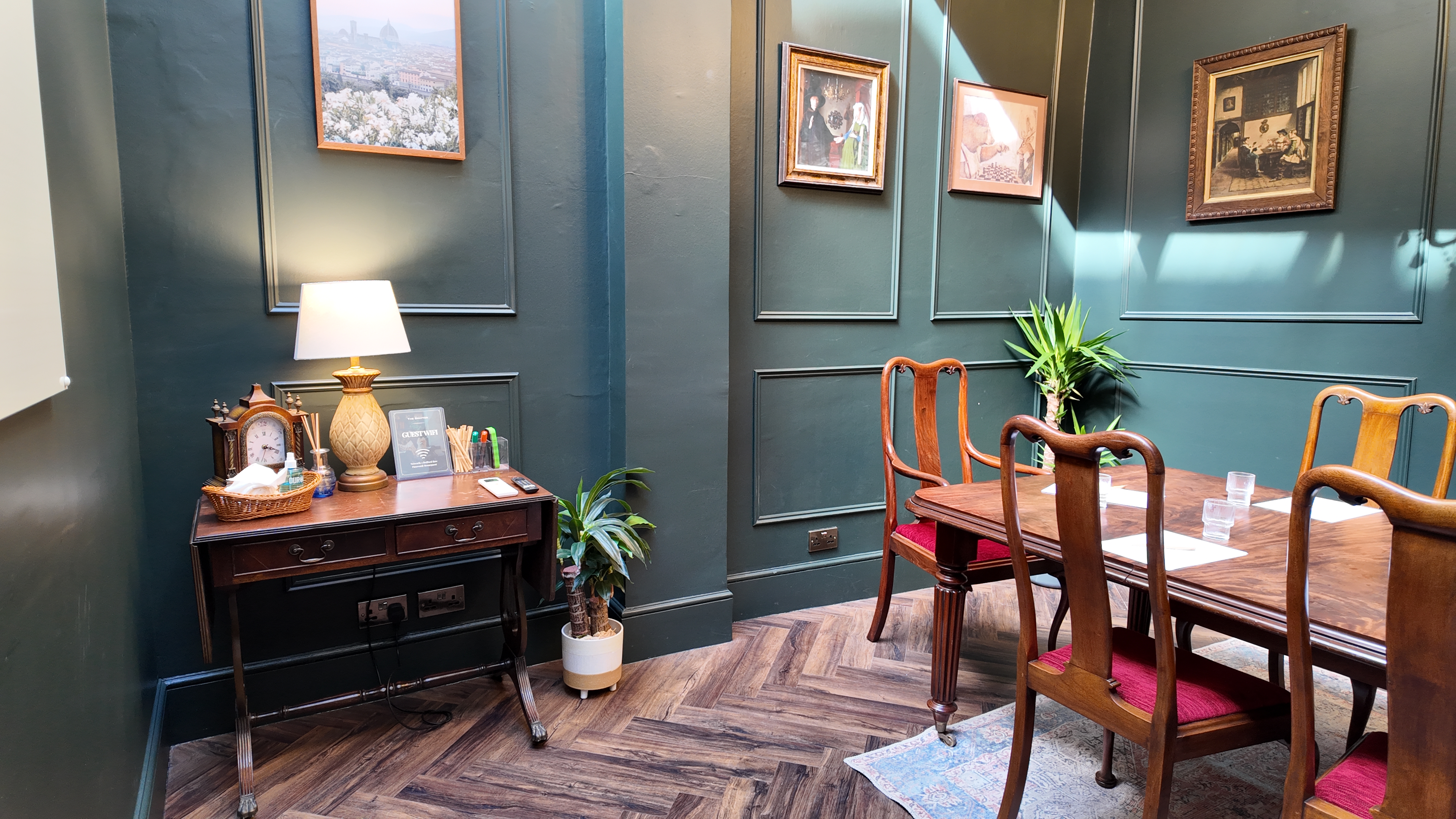 Boardroom - o5w0k4taho2.jpg