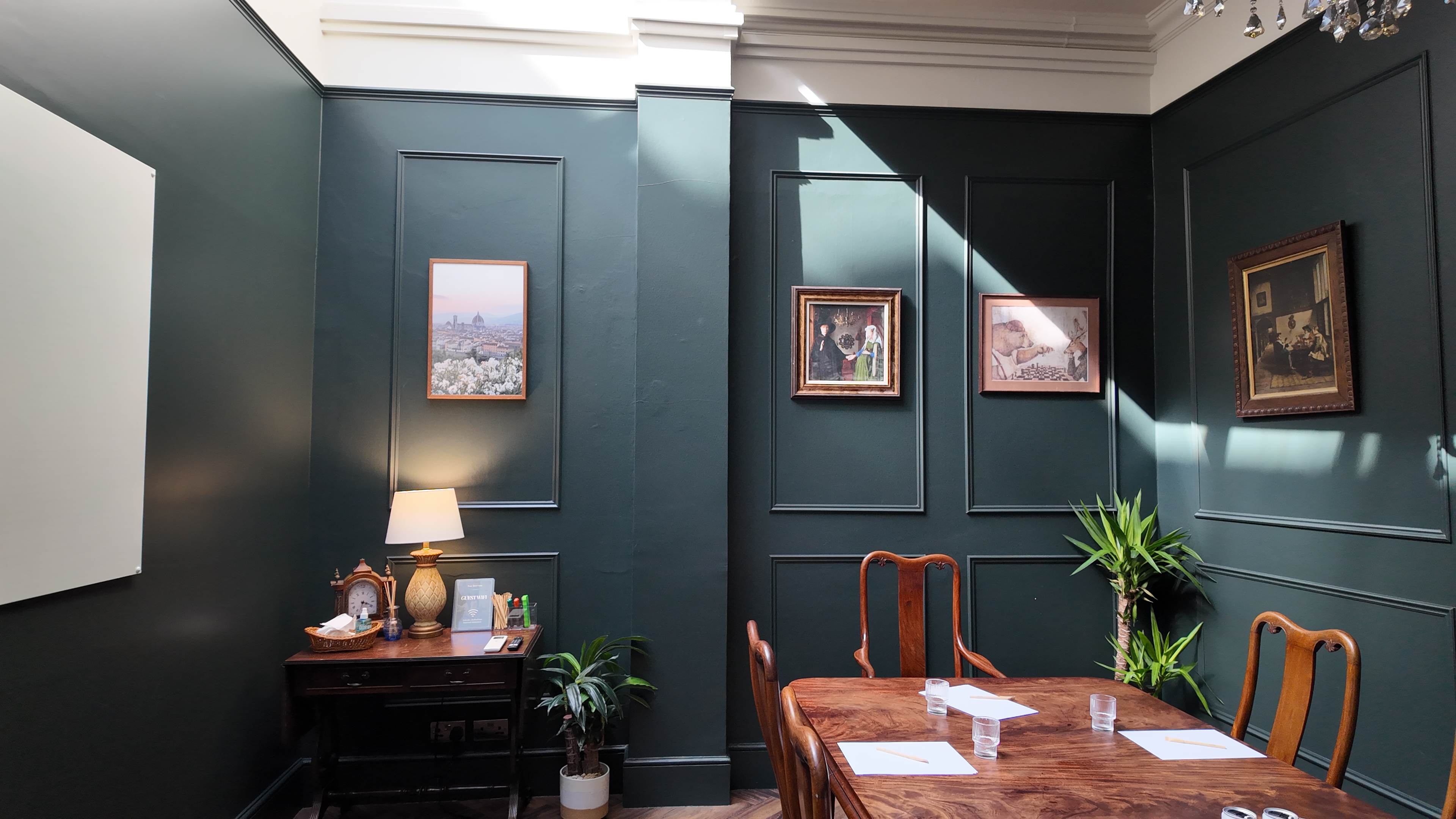 Boardroom - qnm0nhed54z.jpg