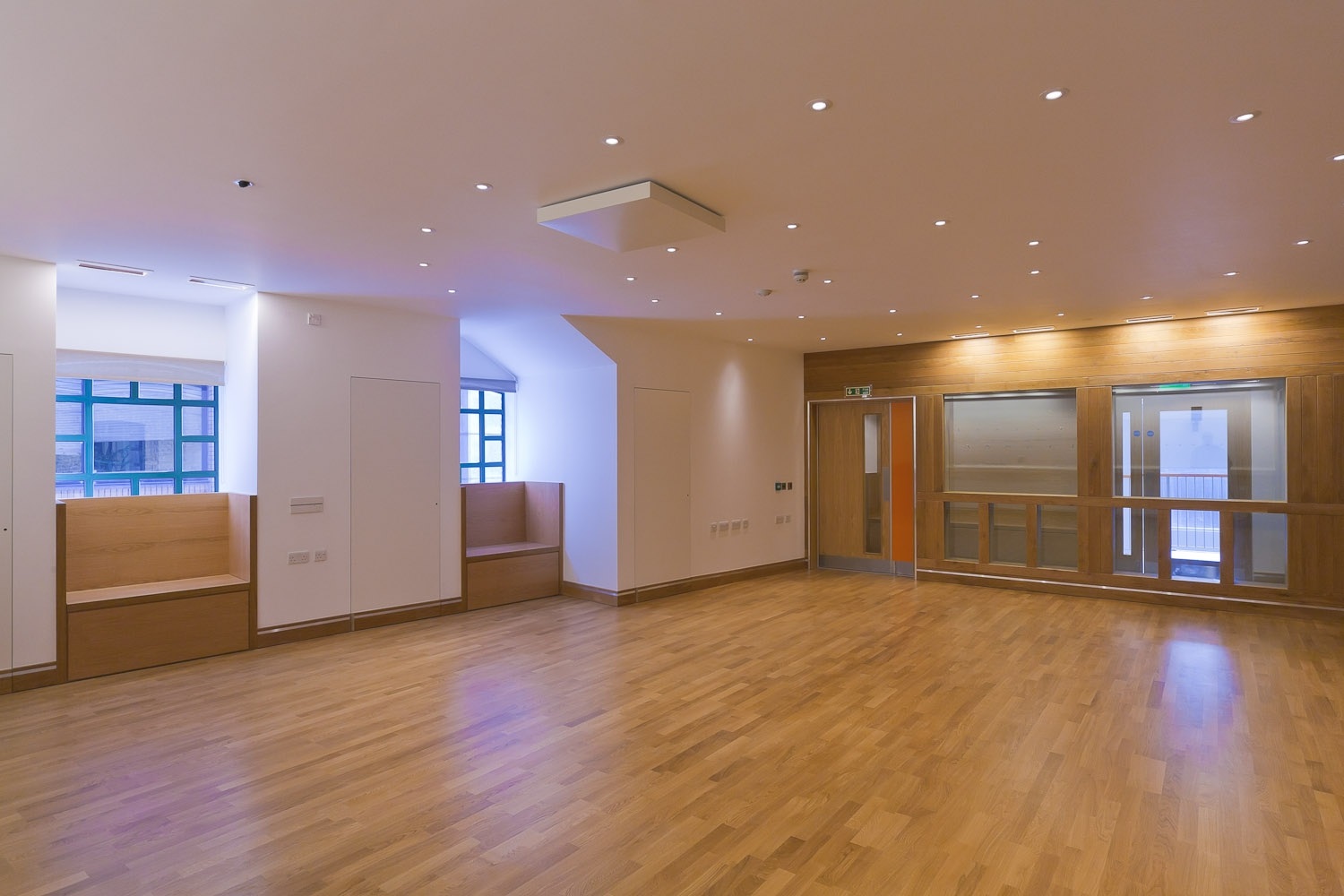 Education Studios at Shakespeare's Globe: versatile event space with warm wood flooring.