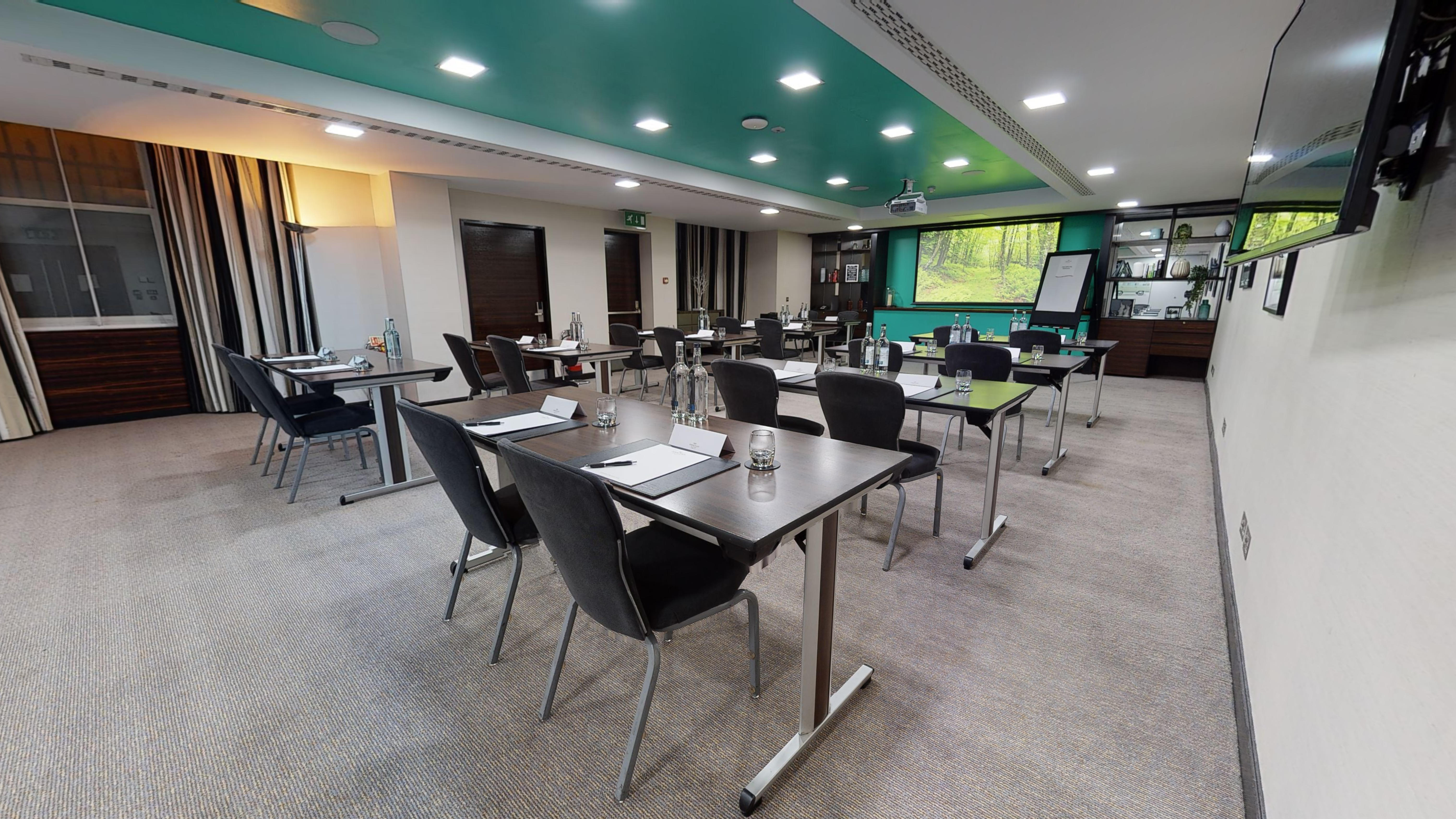 Cromwell 1 - 0m3i5dqqydm.jpg