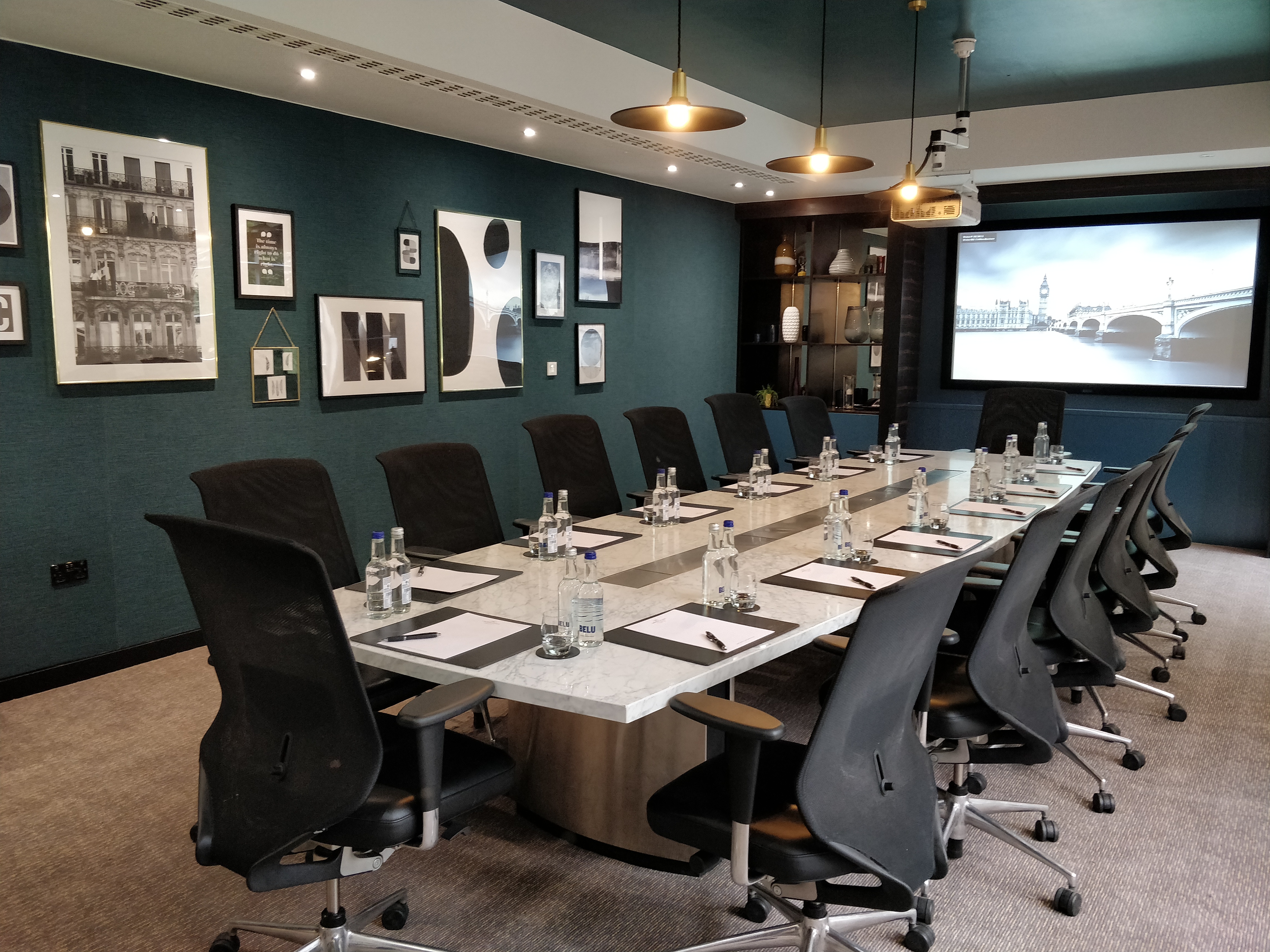 Executive Boardroom at DoubleTree London Kensington, modern table, meetings, presentations.