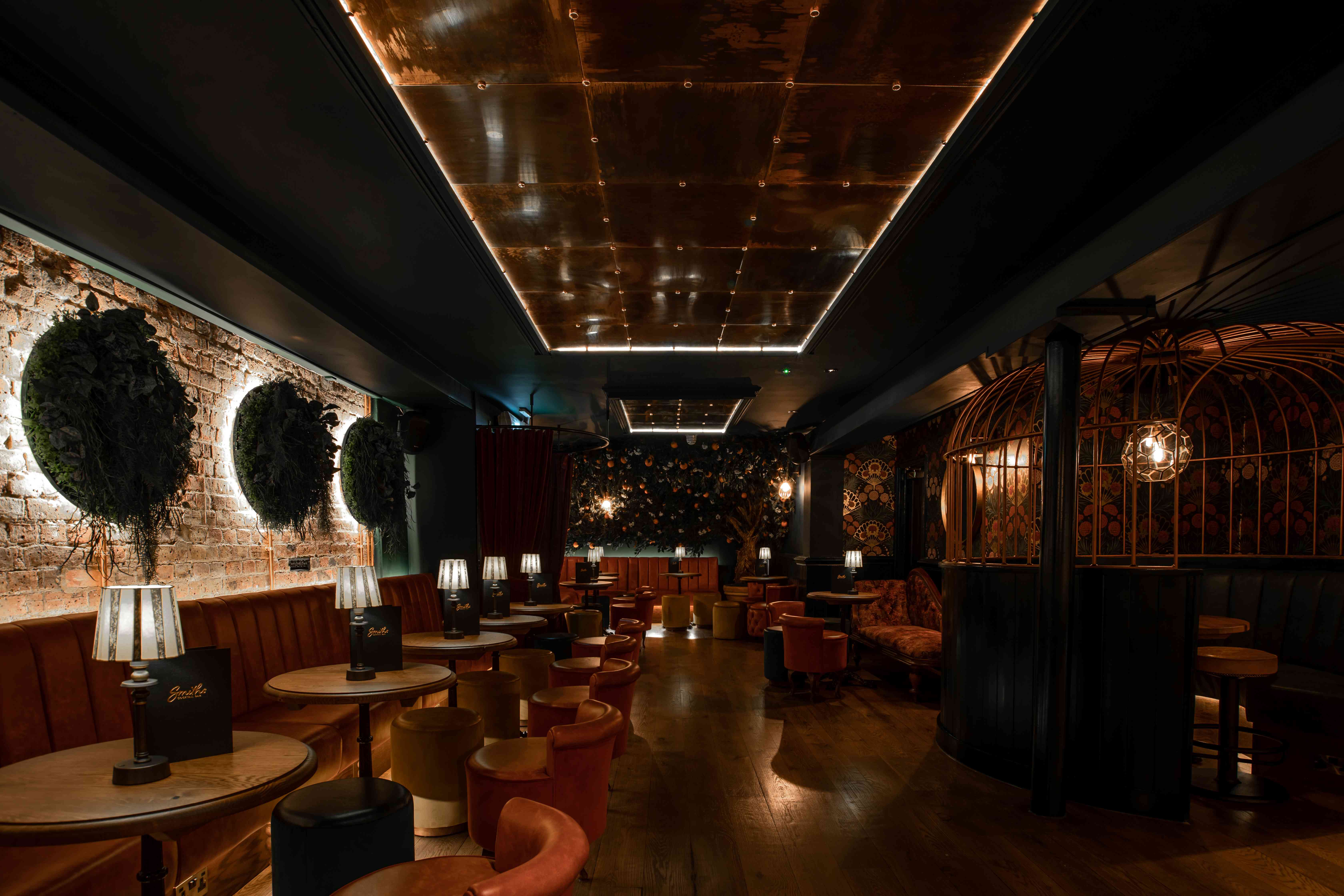 Cocktail Bar - 3fe85beb-a6a2-42c9-9396-6e116e25b5e9.jpg