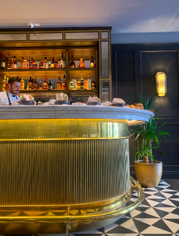 Stylish bar at NEON194, perfect for networking events and cocktail receptions.