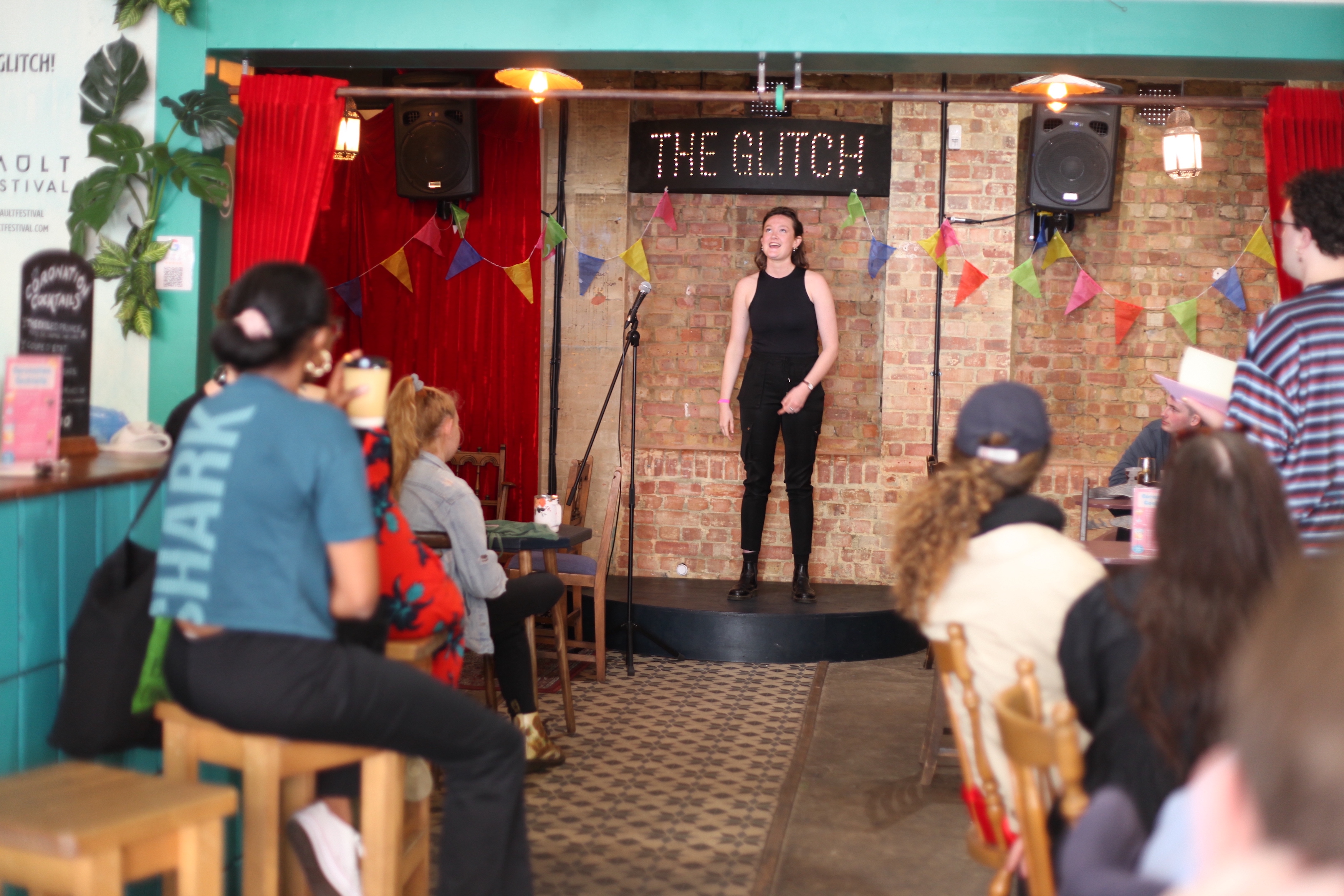 The Glitch - Main Bar - kq3rbbowoty.JPG