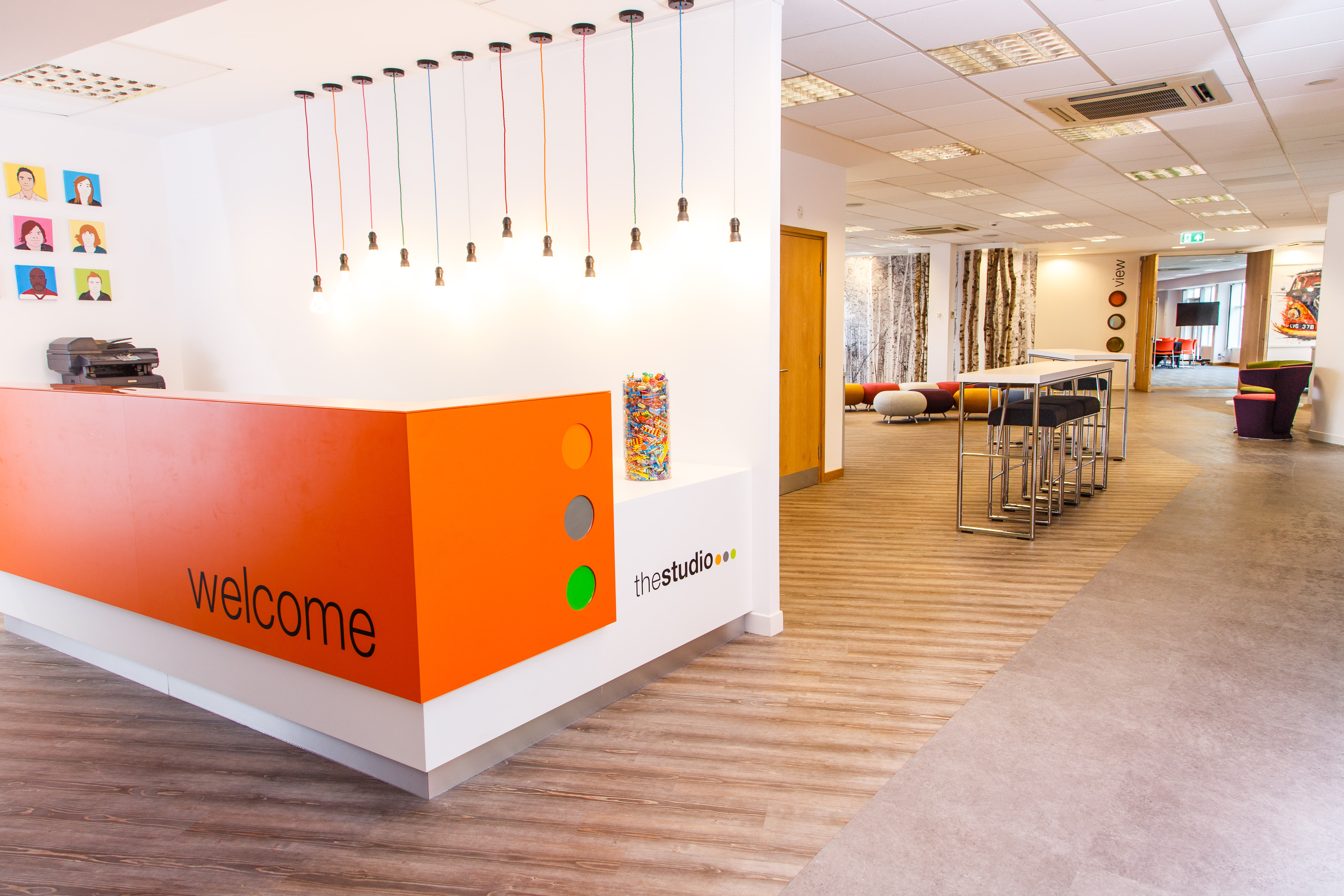 Rock and Roll - 3vlxwqr4f11.jpg