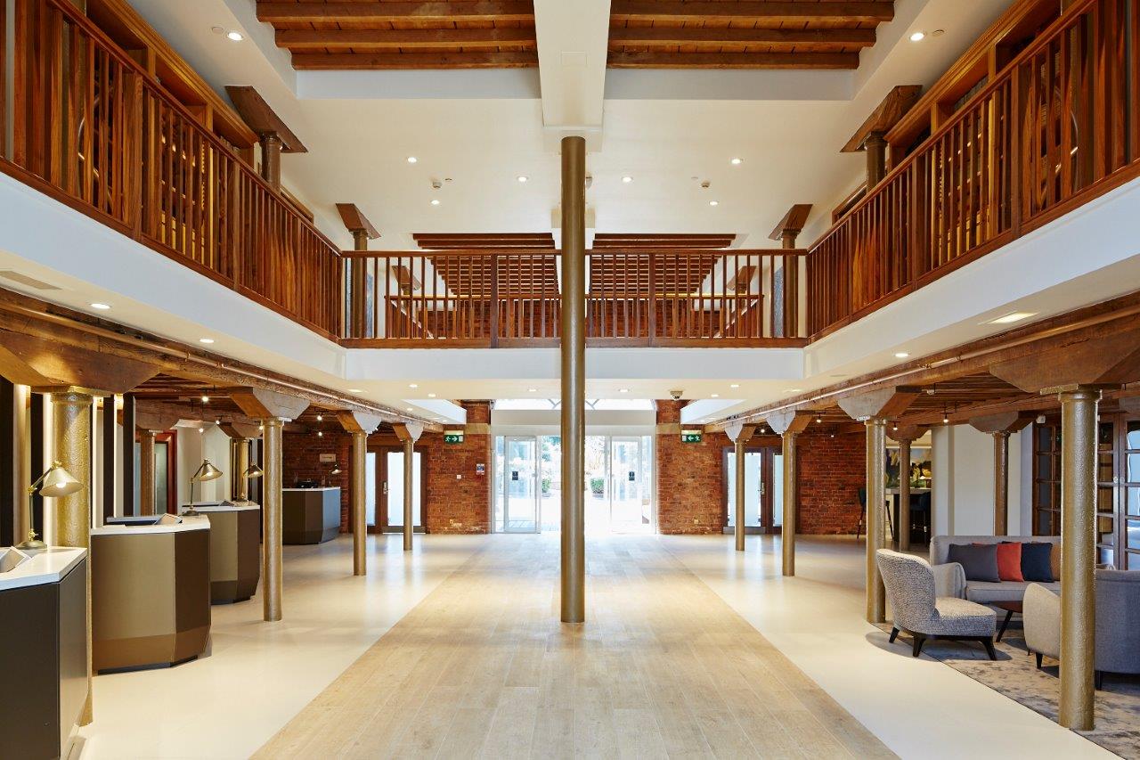 Victoria Suite - zh04uabcuzn.jpg