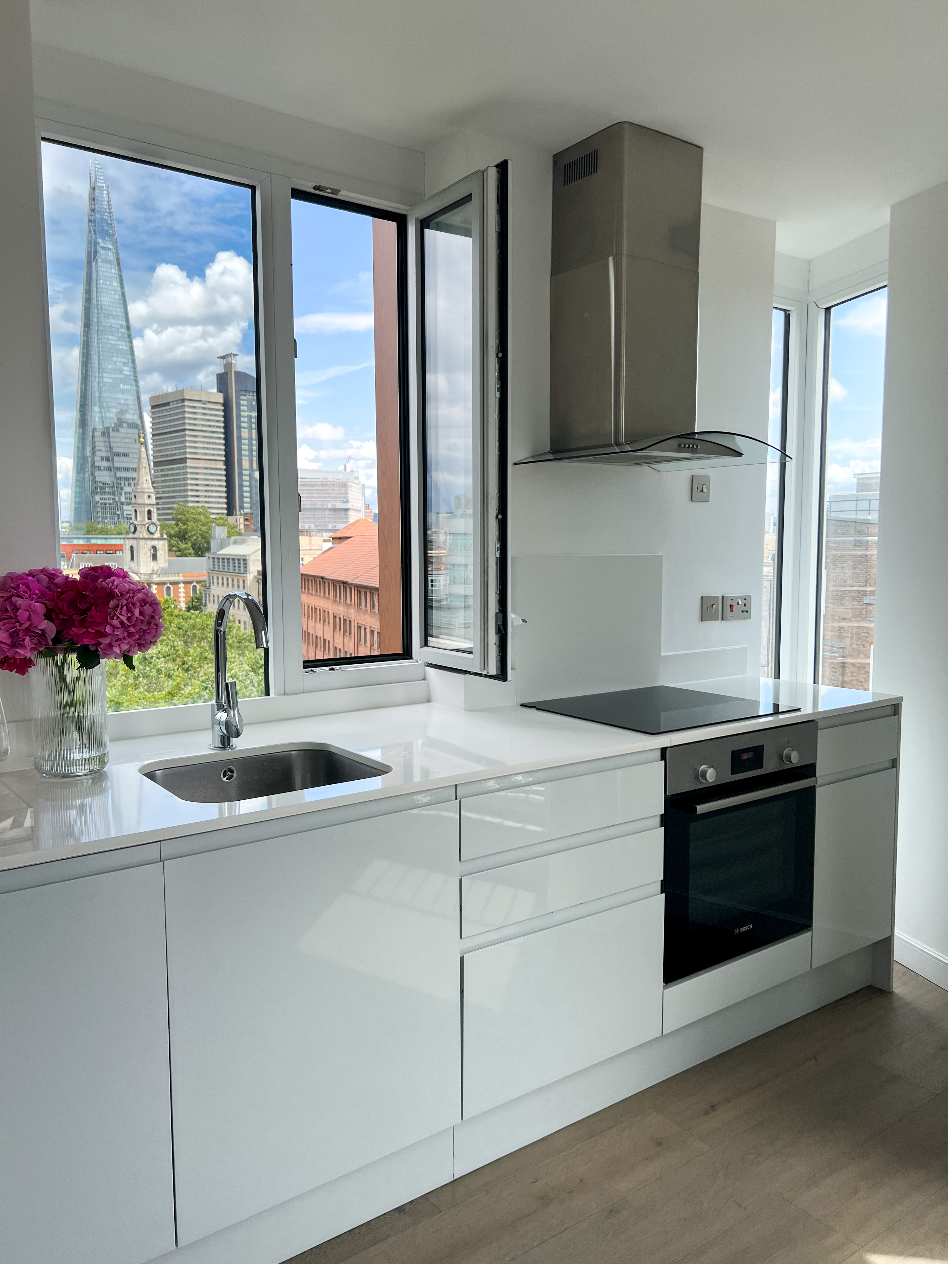 London Penthouse - uetgellktoz.jpg