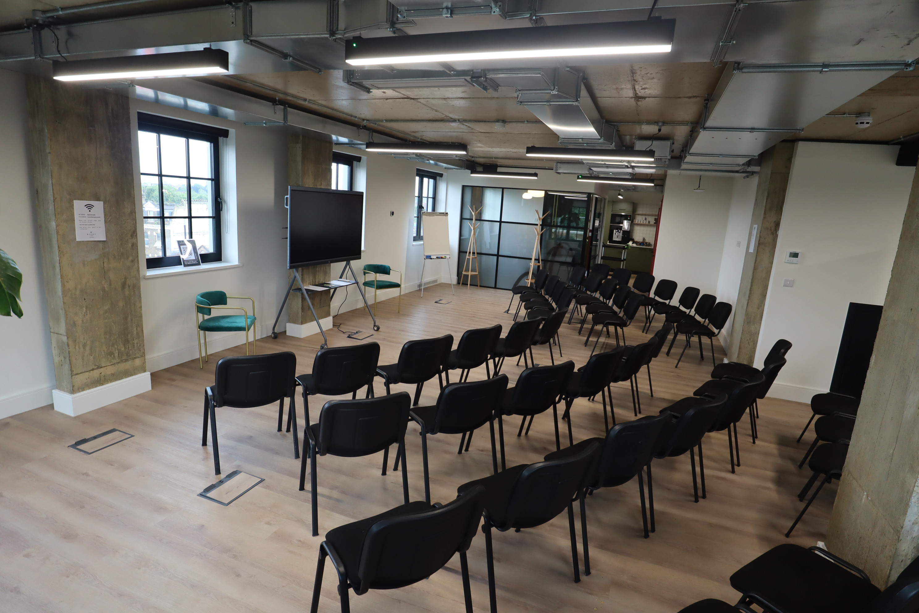 Event Terrace & Suite - qu1p5pn2ek3.JPG