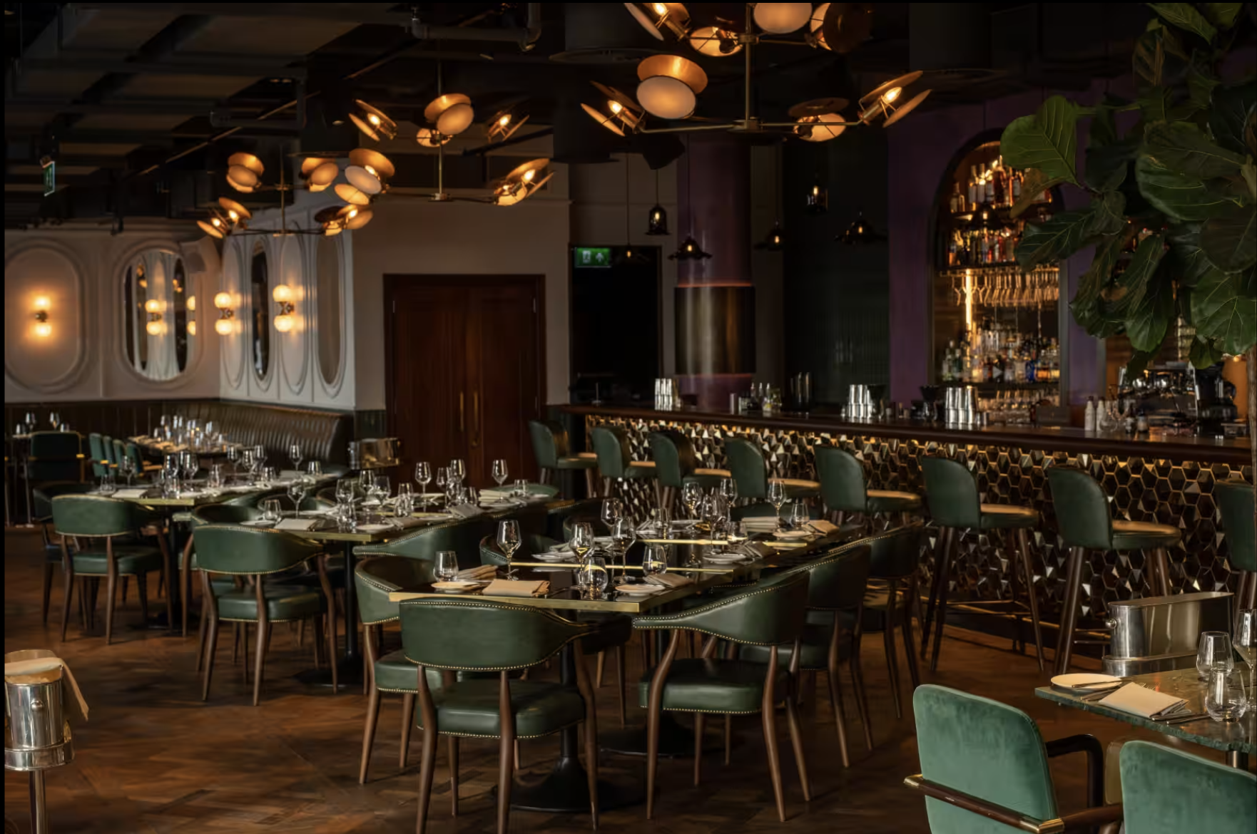 Stylish 9th floor restaurant in Wagtail London for upscale corporate events and private parties.