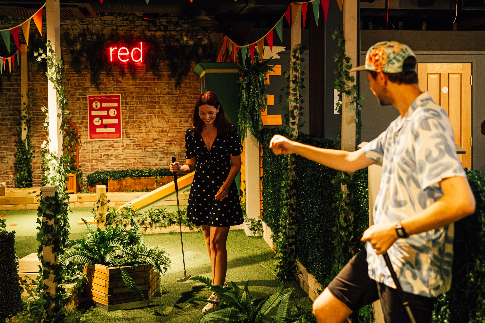 Vibrant mini-golf venue in Caddies Crawley for team-building and casual events.