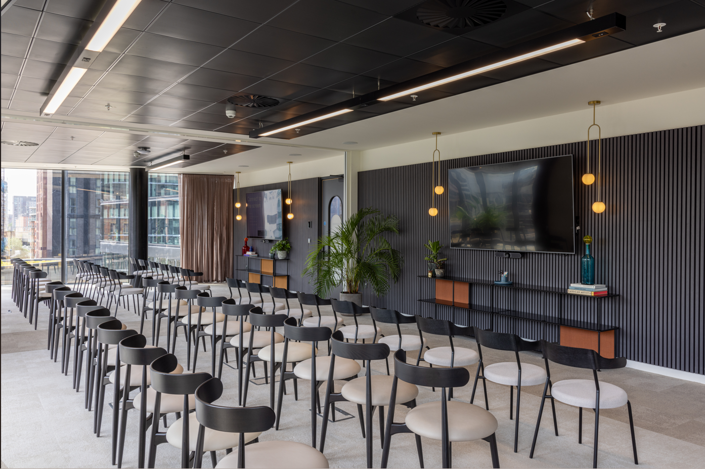 Modern meeting space with stylish chairs, perfect for seminars and workshops.