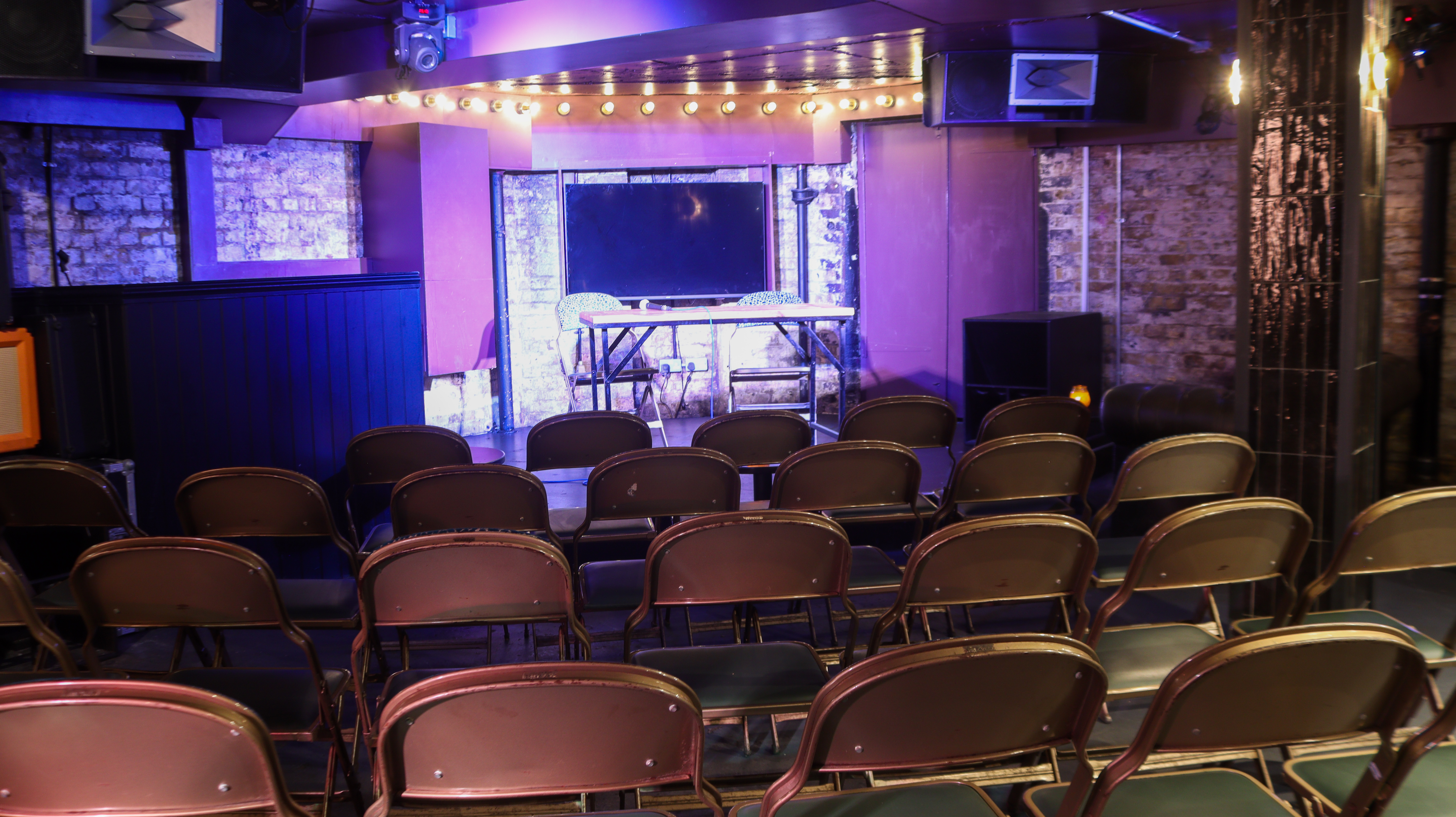 Behind the Bookcase - 0dkpl3mwqrz.jpg