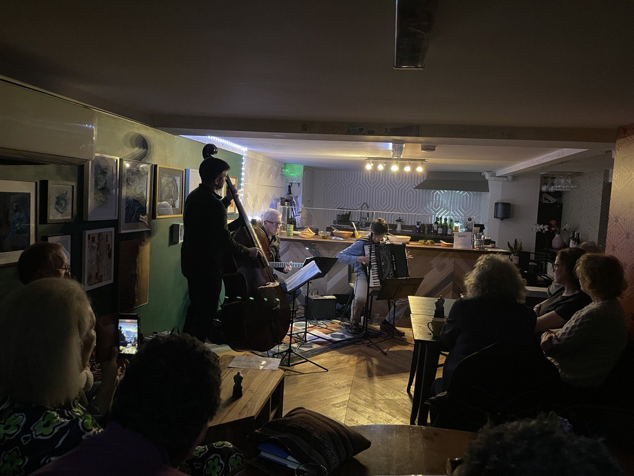 Geo Art Cafe - bp3xvbaai1j.jpg