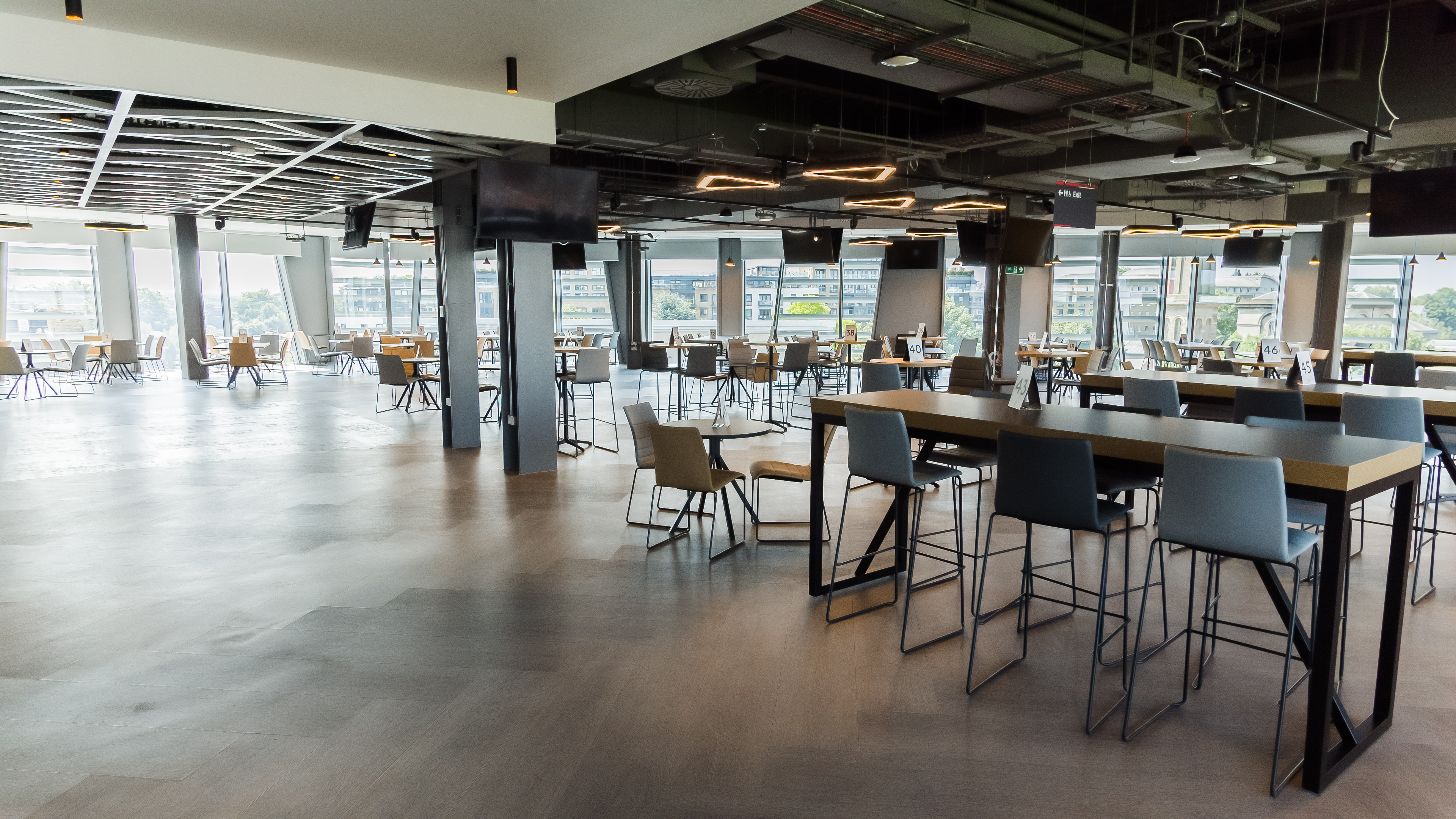 The Railway - 1vdjrzljlnq.jpg