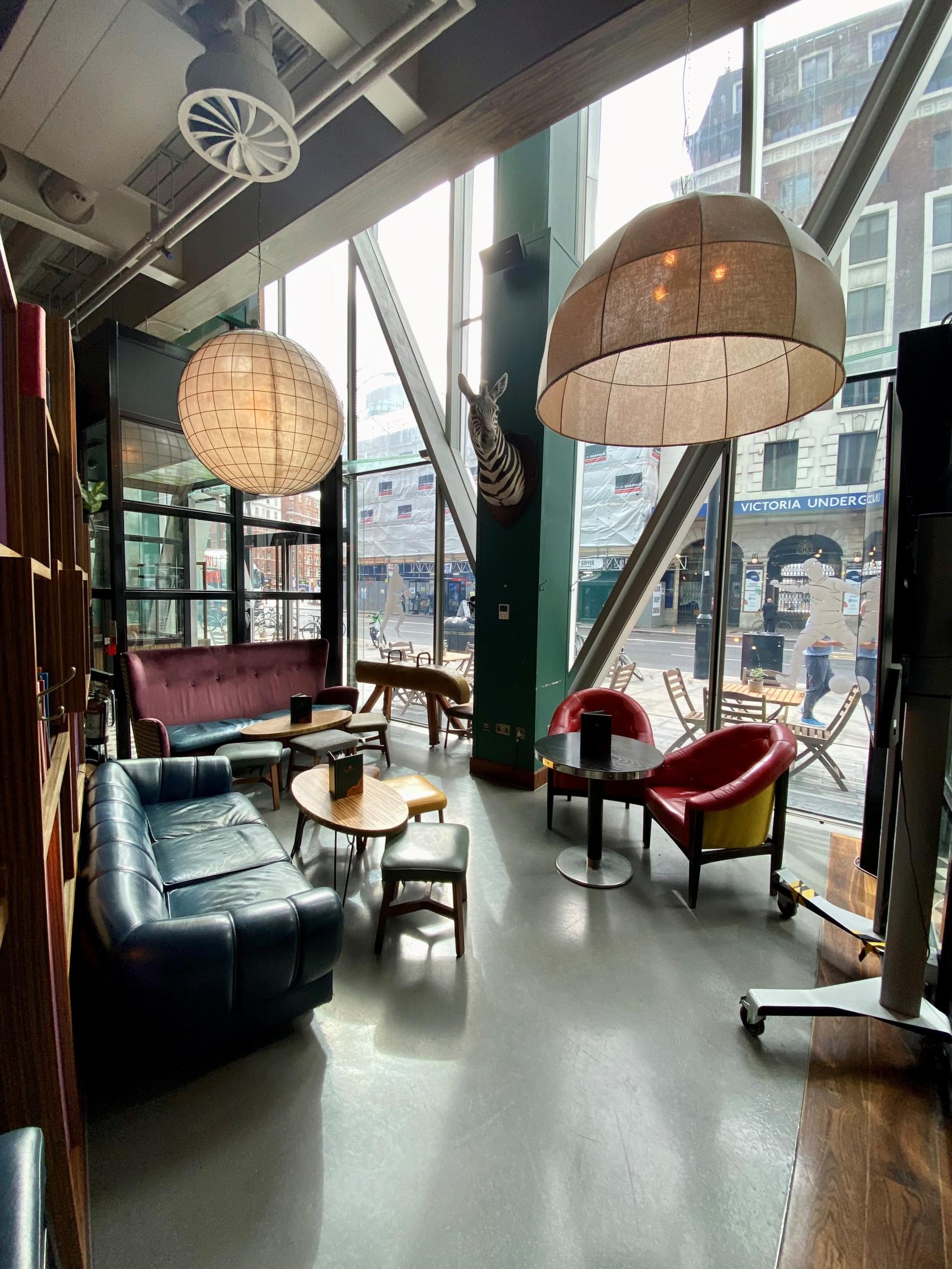 Victoria View - f5cgypnxnkx.jpg