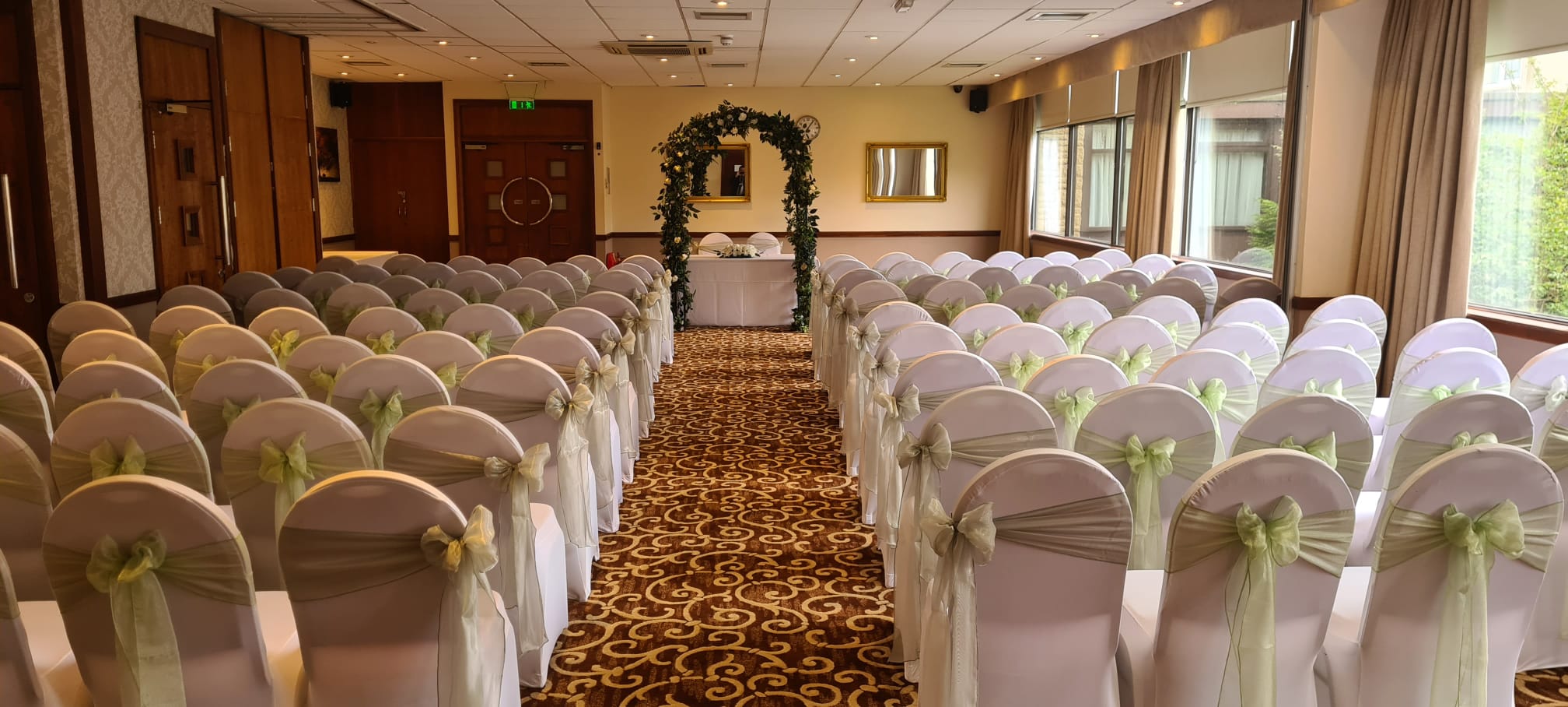 Bramhope Suite - f5ilkvv4onr.JPG