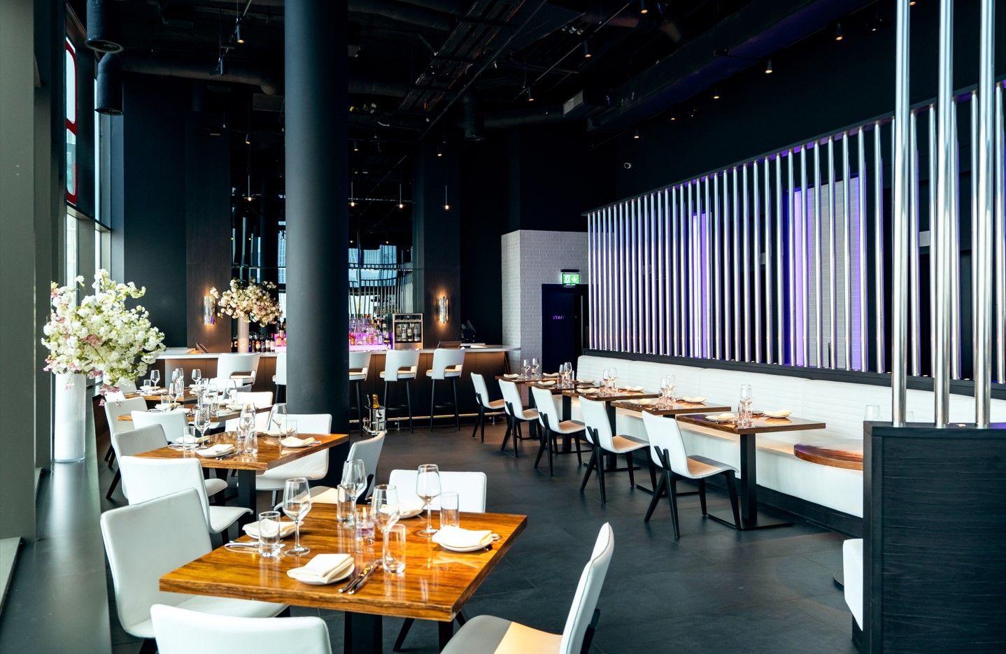 Bistro  - q2mkfjwdonc.jpg