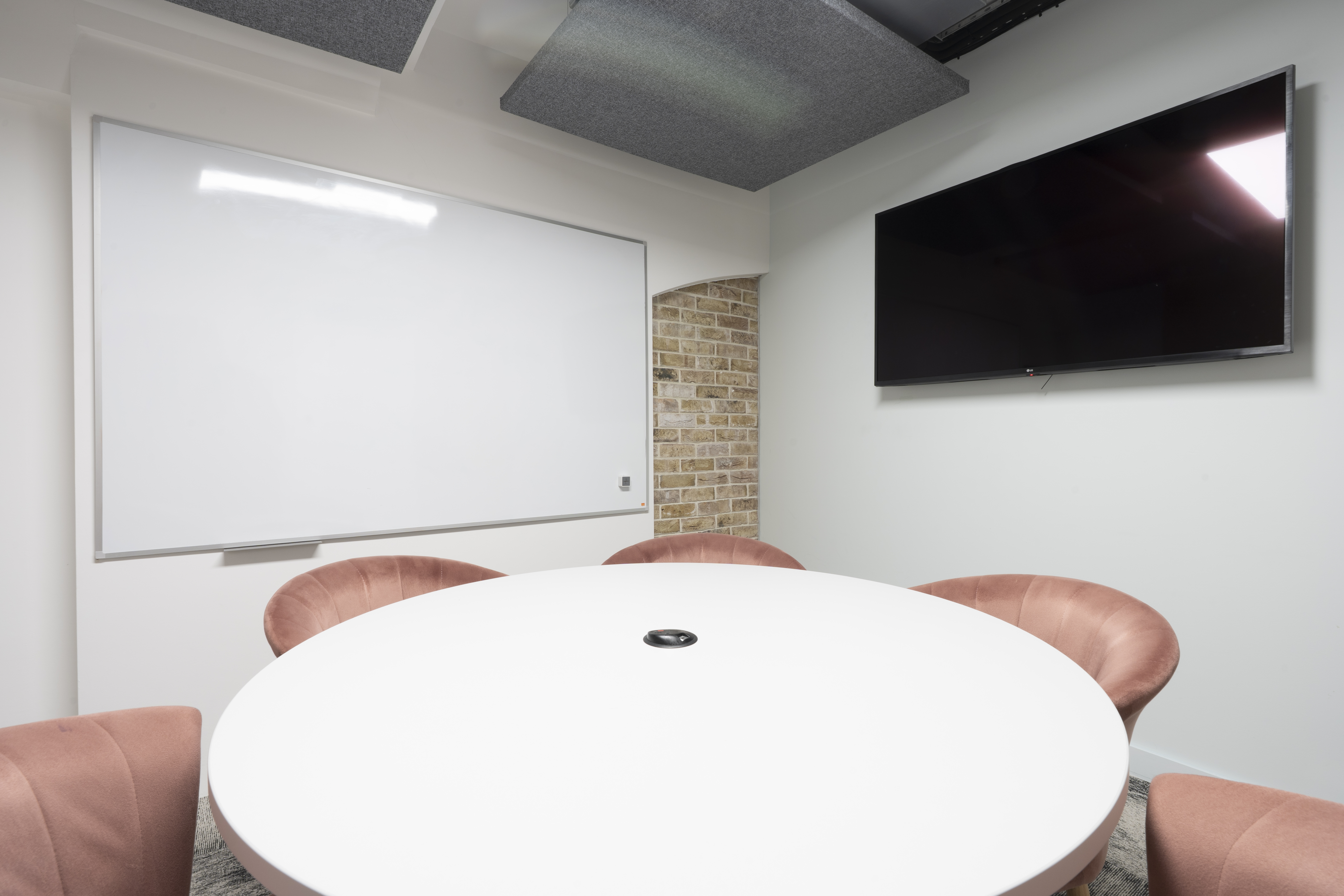 Laurent - ghpsjq0g41x.jpg