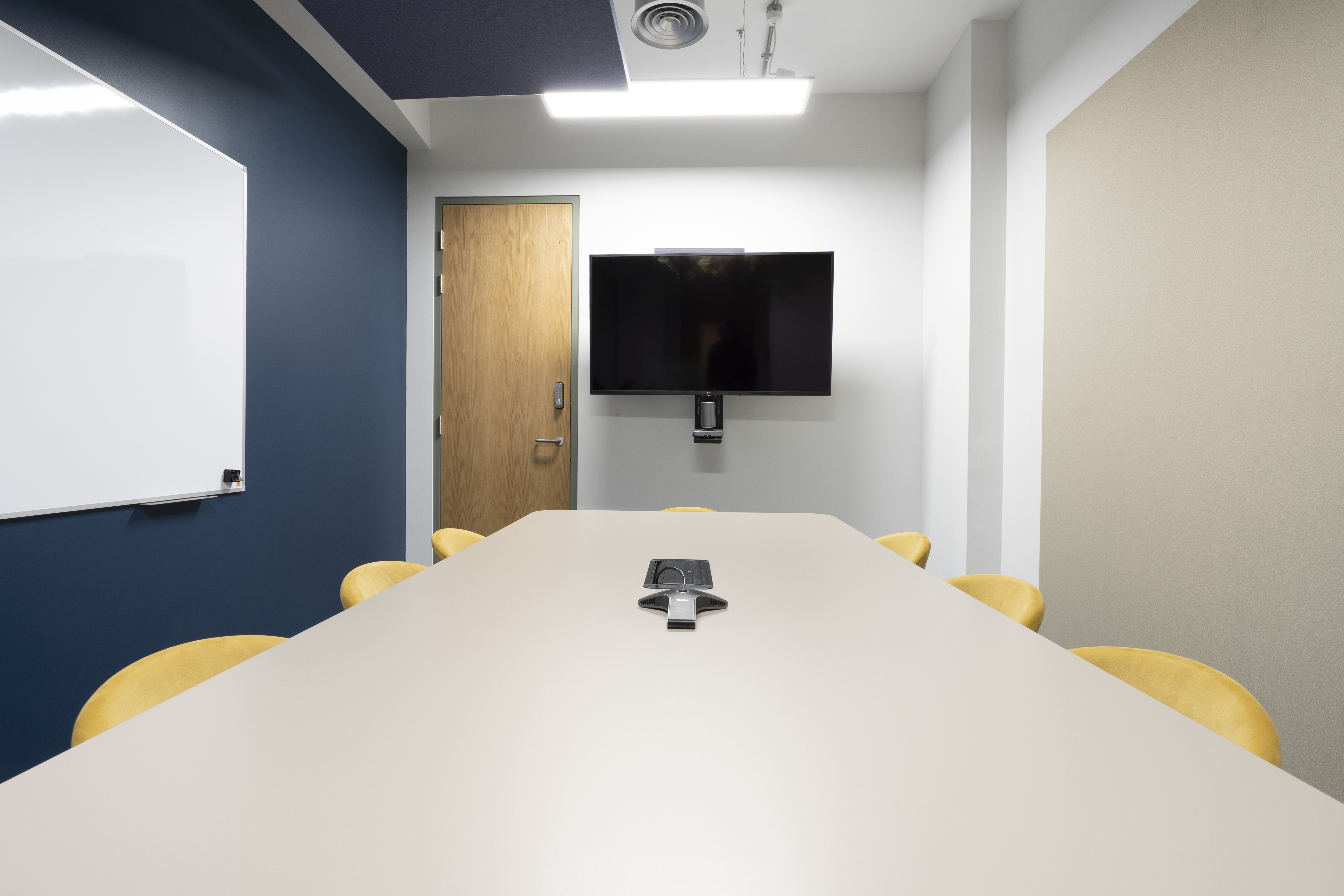 Vivienne - vuujdwbpbx2.jpg