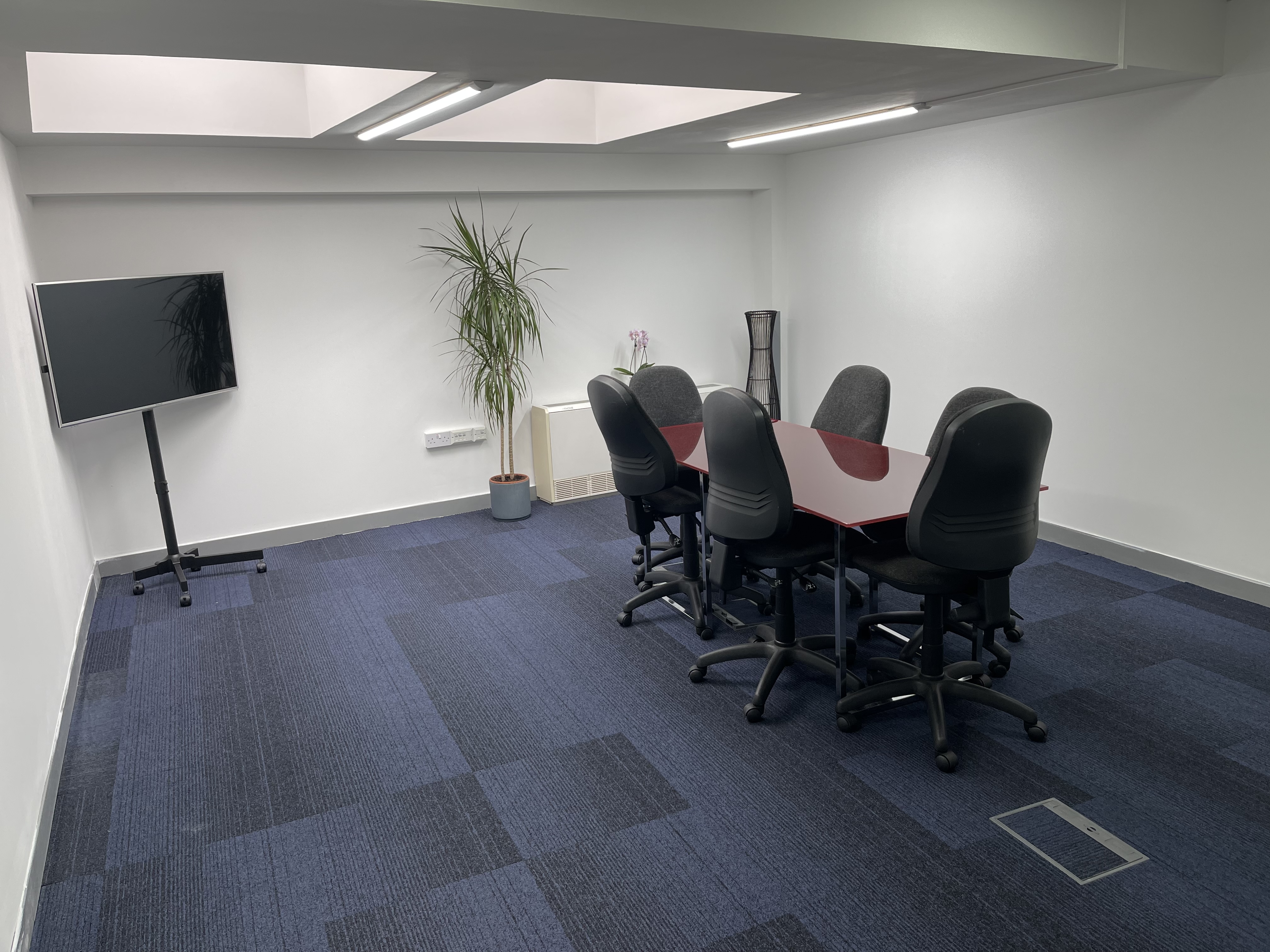 The Boardroom - j3hzpo5nfu4.JPG