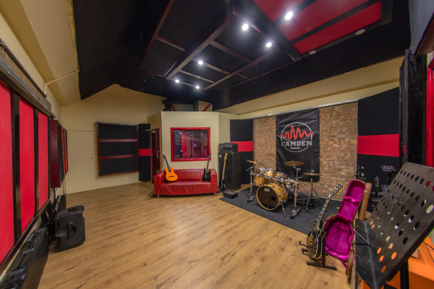 Recording Studio - rtljq34daoq.jpg