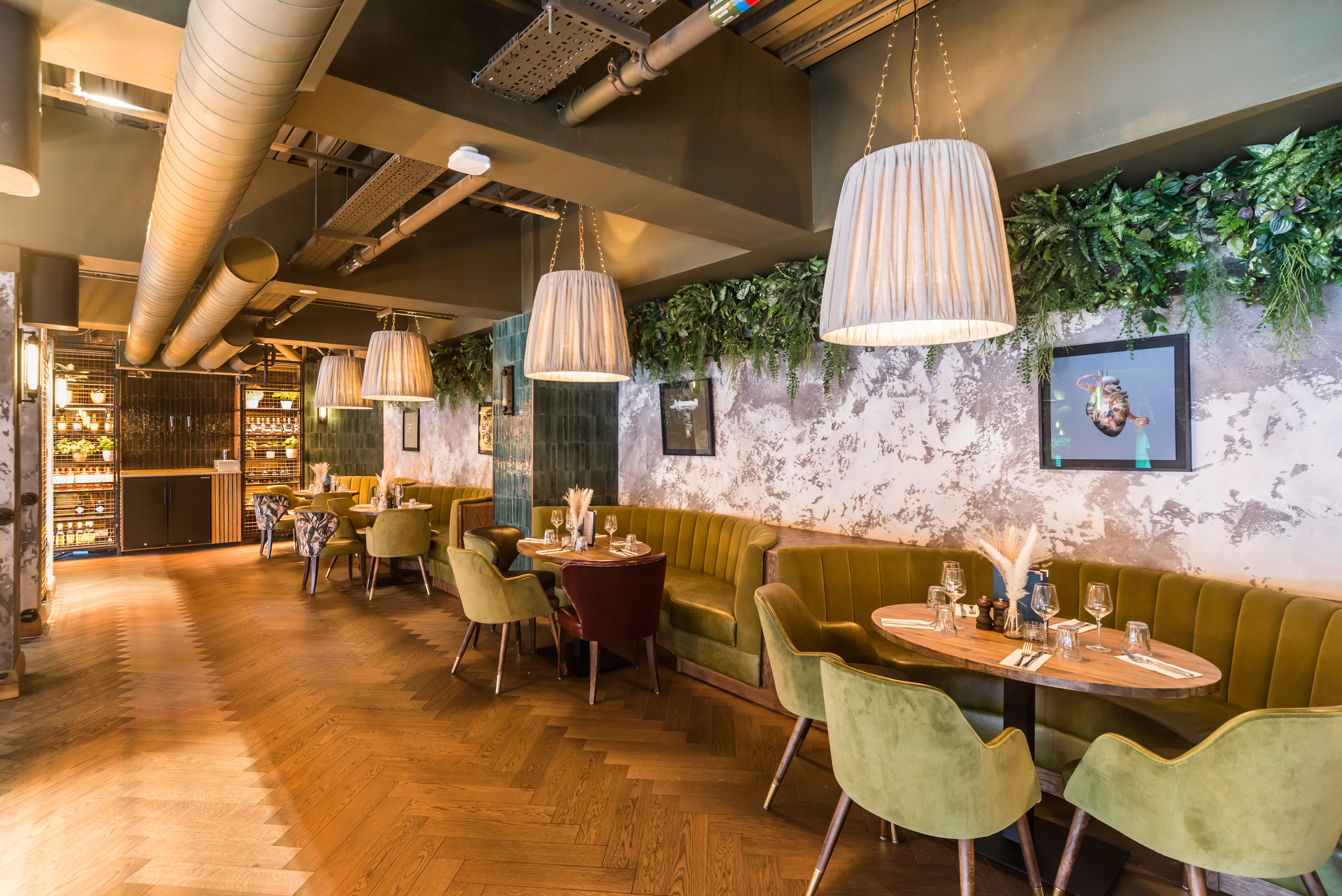 Stylish restaurant interior at Nest Bishopsgate, ideal for intimate meetings and events.