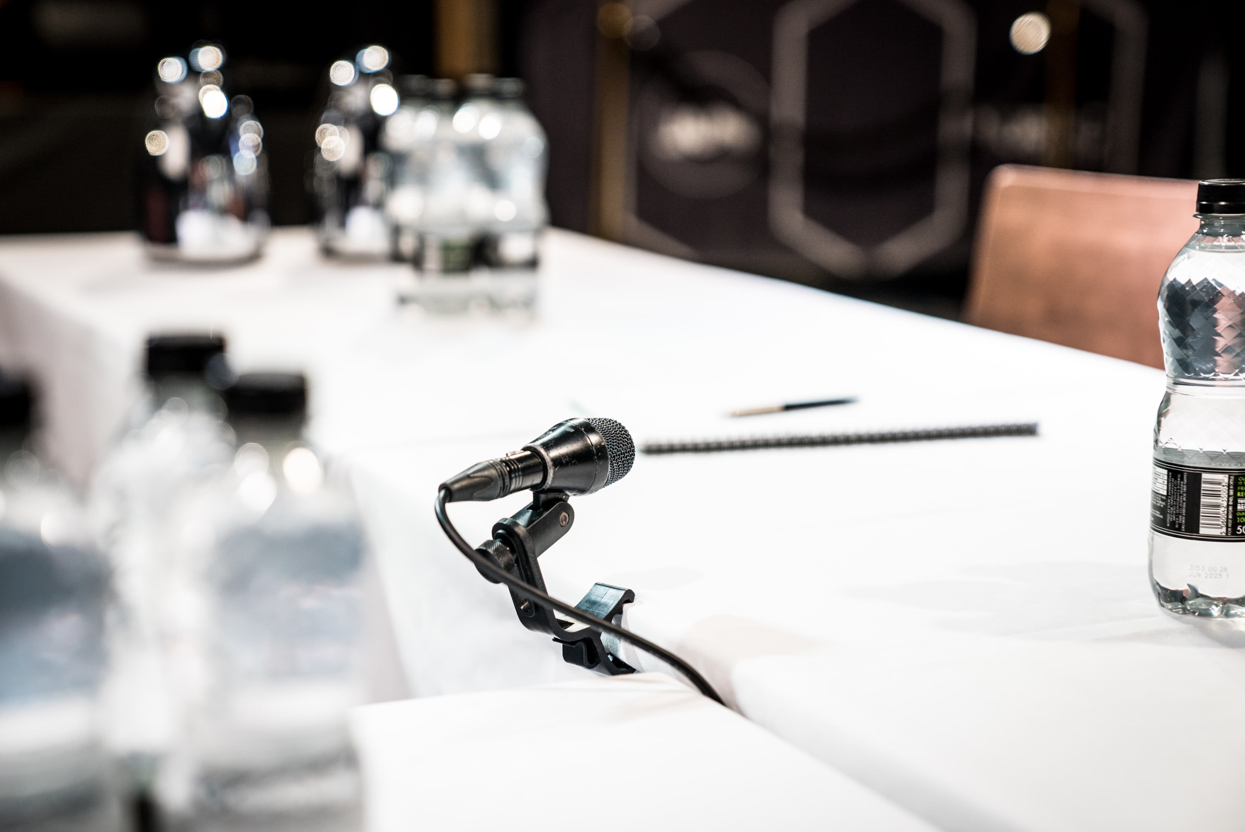 Corporate Hire Room with Conference Facilities - hz35wzo31ft.jpg