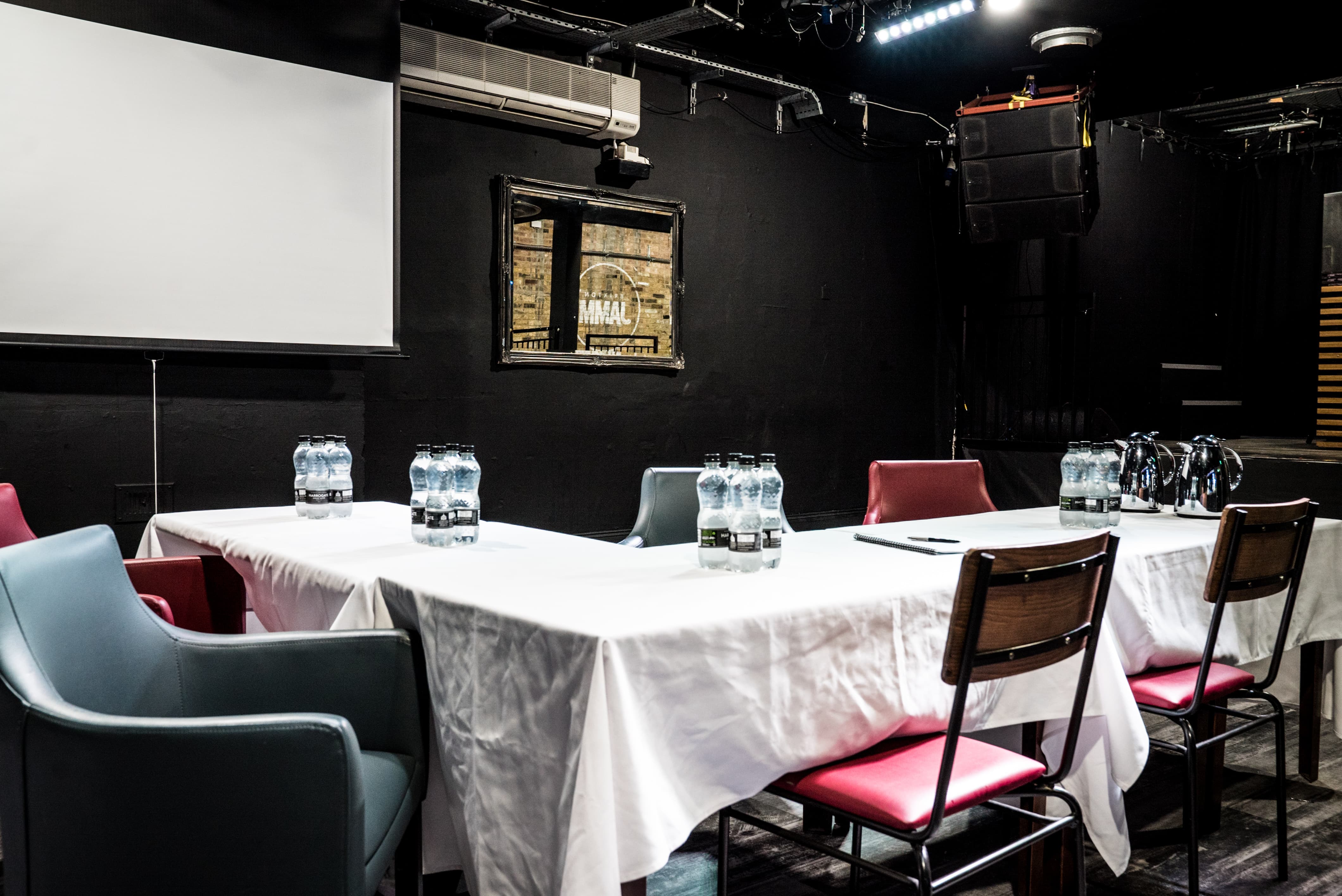 Corporate Hire Room with Conference Facilities - vzqimd5o0ru.jpg