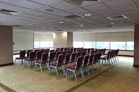 Pembroke Suite meeting room with natural light, ideal for presentations and workshops.