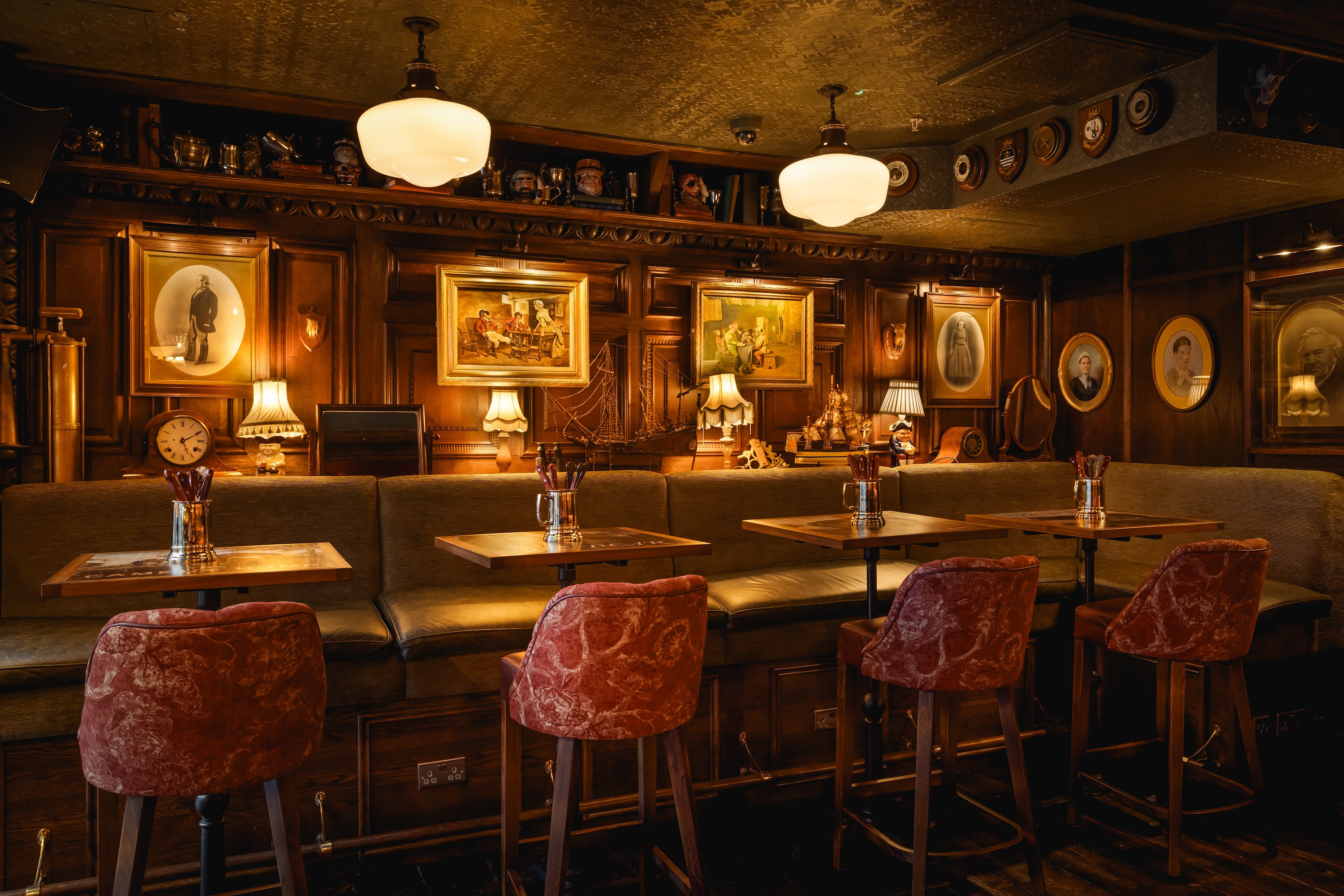 Cozy bar area at Mr Fogg's City Tavern, perfect for intimate gatherings and networking events.
