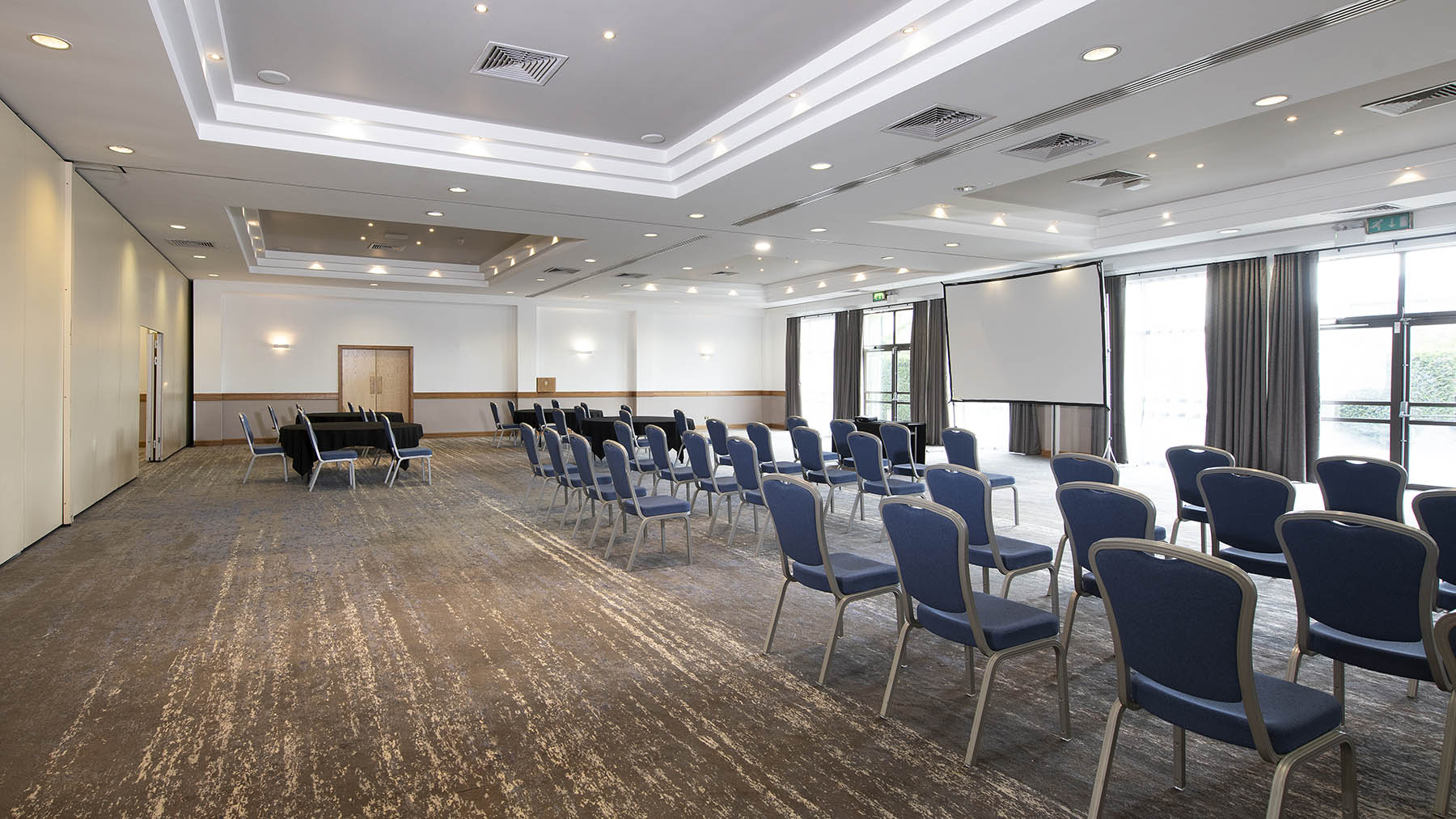 Lydiard Suite - nkdheoaptjx.jpg