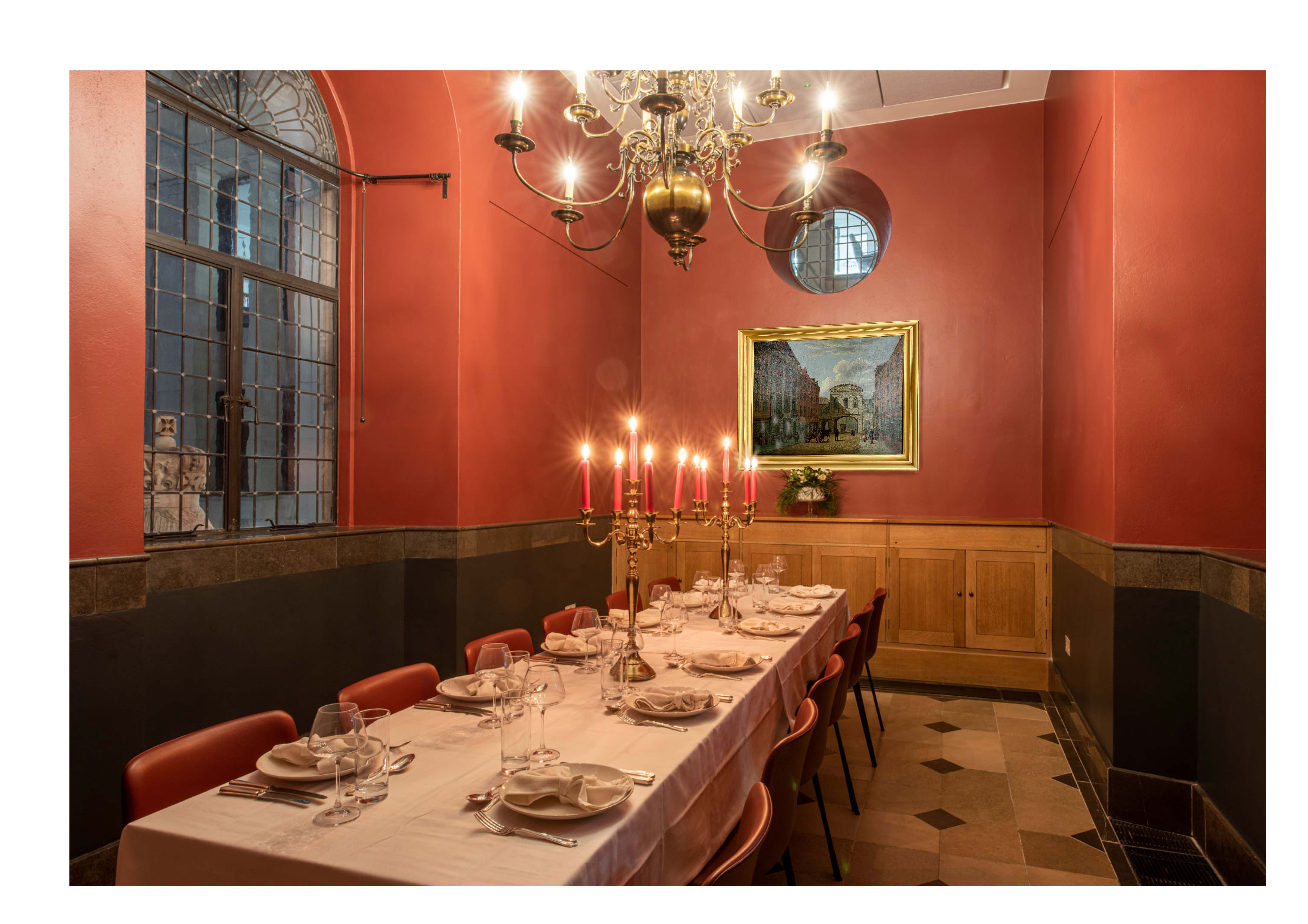 Temple Bar Chamber - emviennmt4n.jpeg