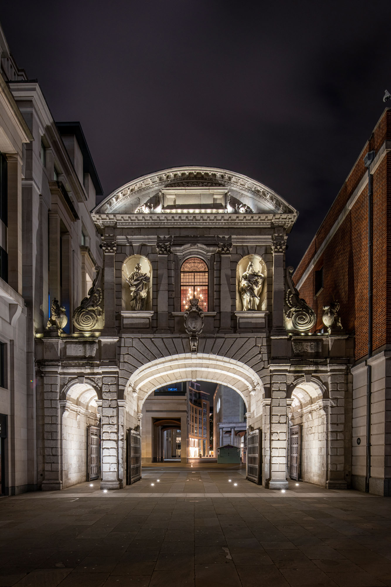 Temple Bar Chamber - h2erddsjfa2.jpg