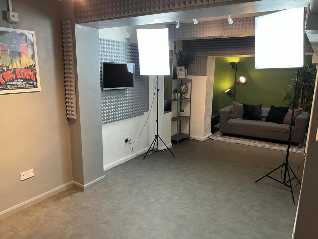 The audition house - apxok0sywlu.jpeg