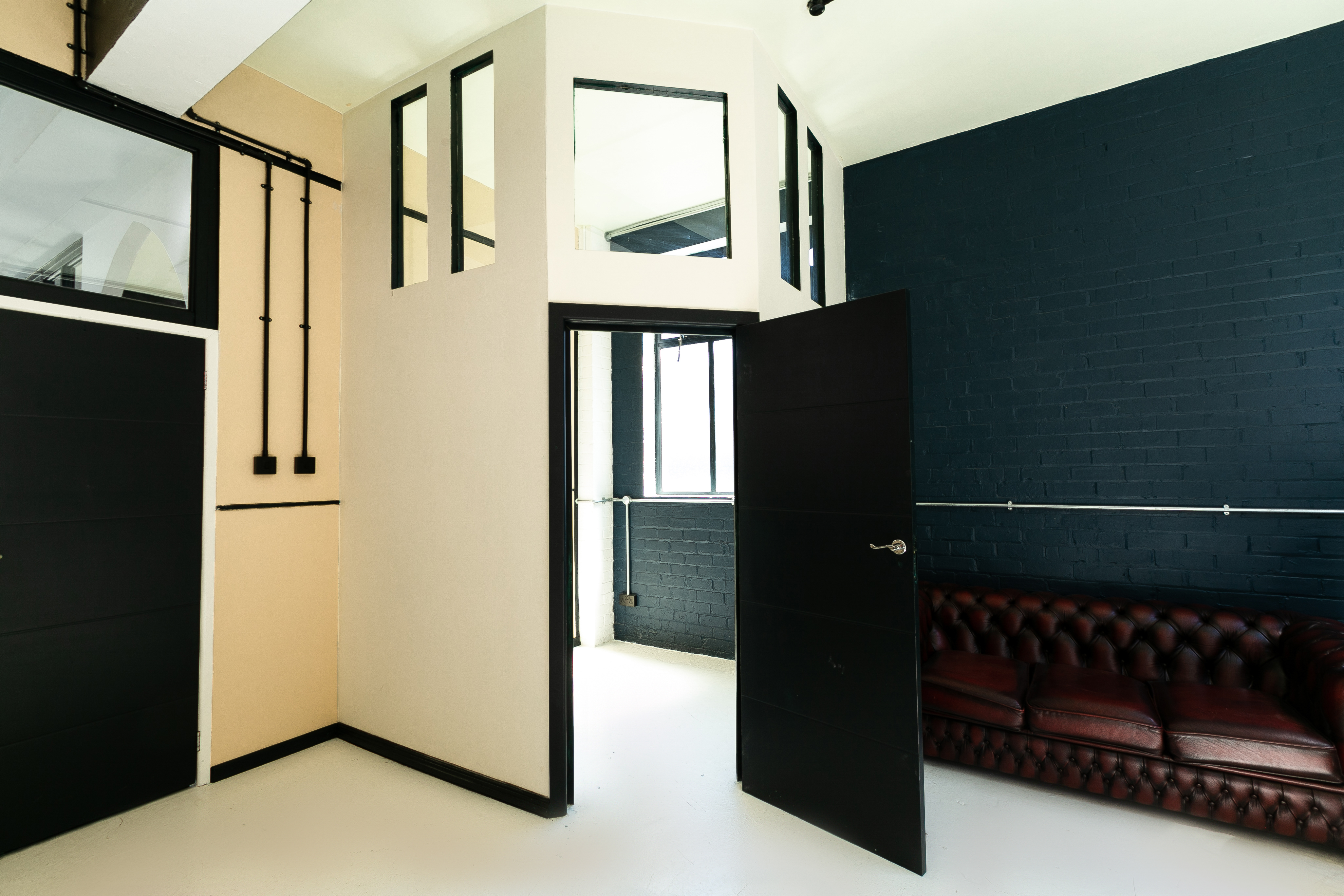 Studio 1 - demciqasfvk.jpeg